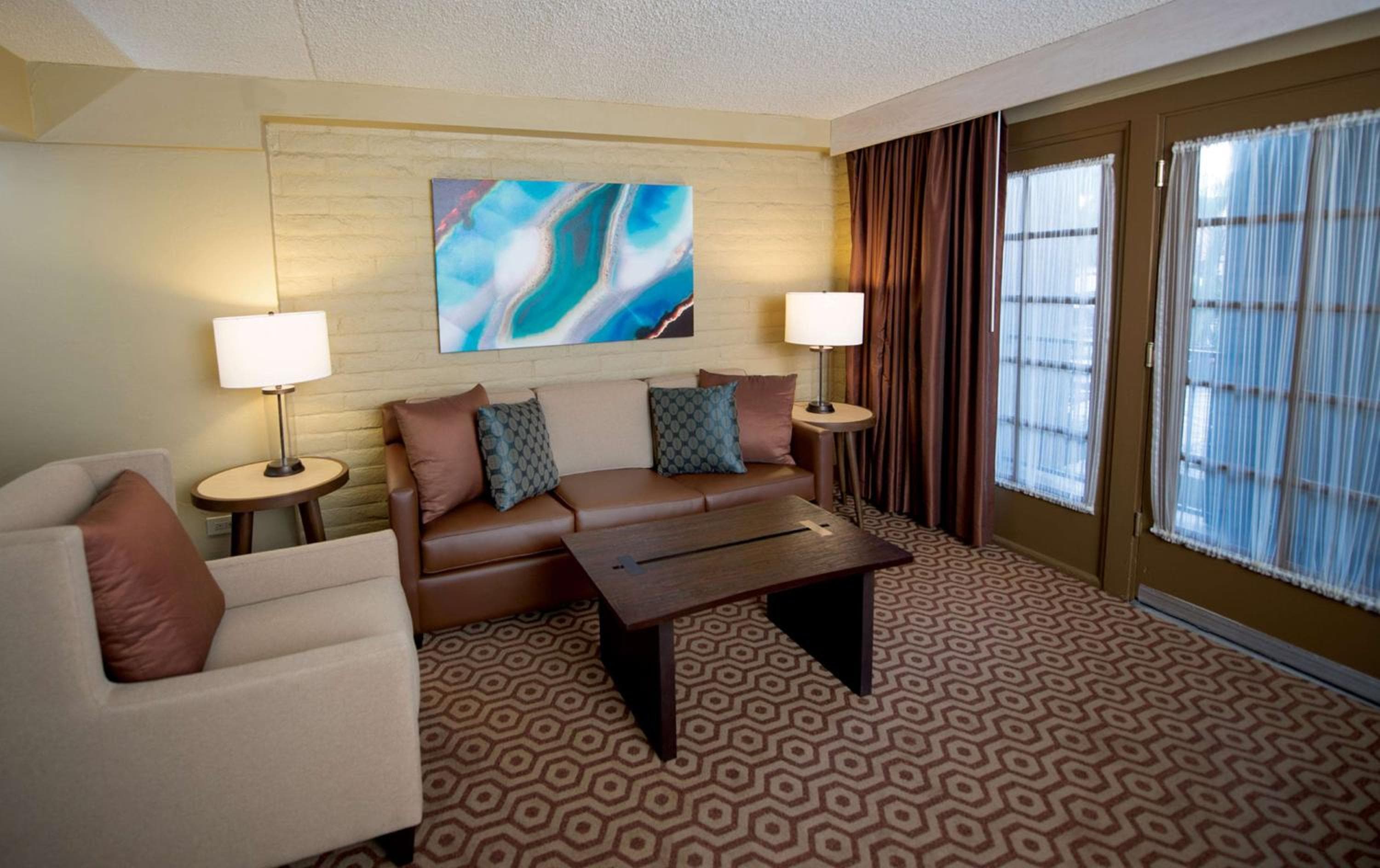 DoubleTree Suites by Hilton Tucson-Williams Center
