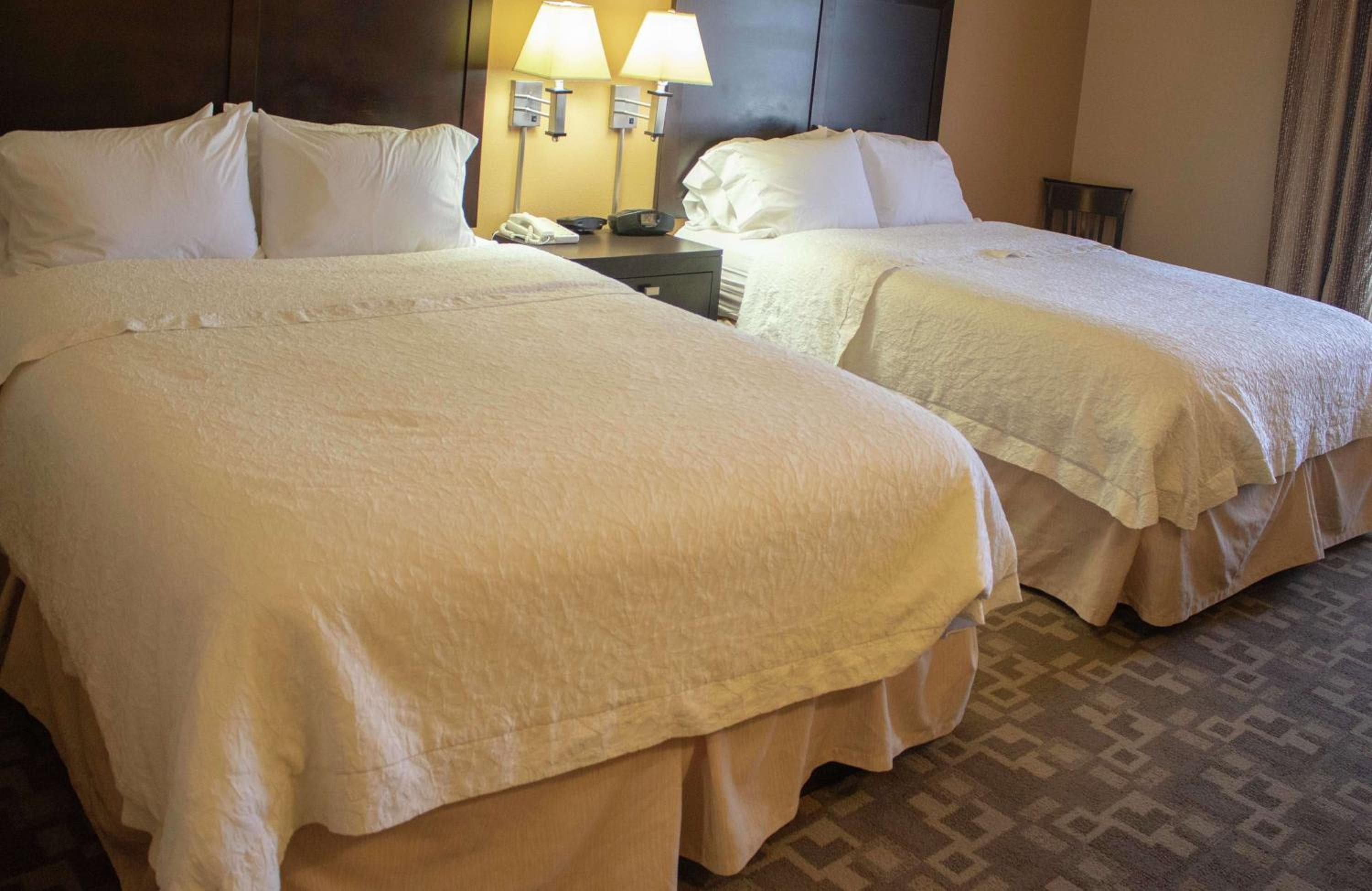 Hampton Inn & Suites-Knoxville/North I-75