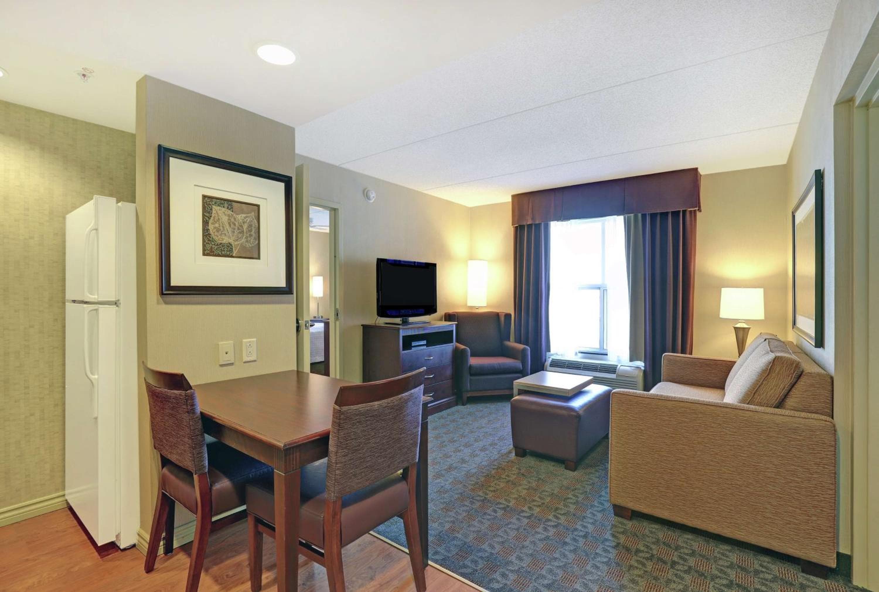 Homewood Suites by Hilton Cambridge-Waterloo, Ontario