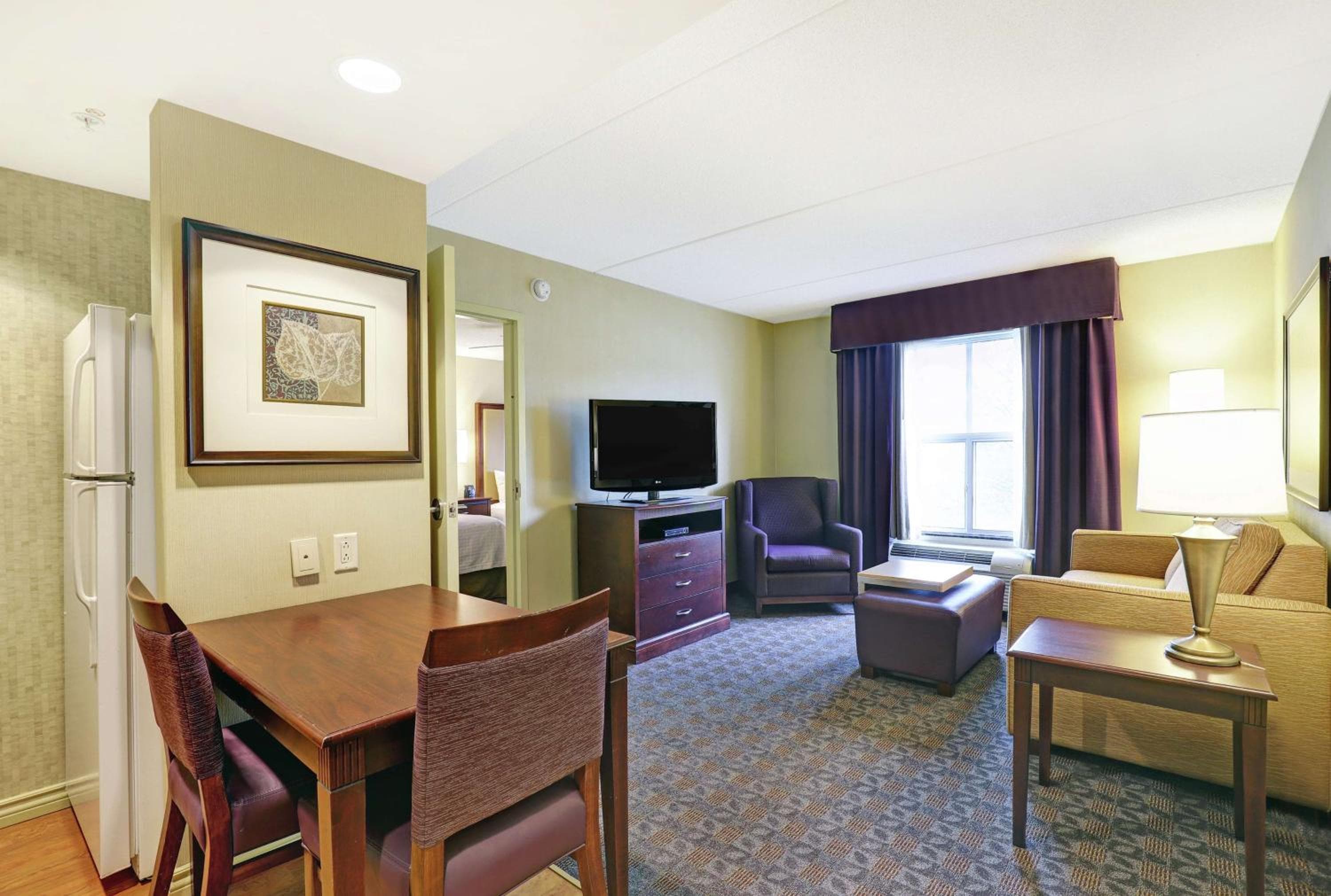 Homewood Suites by Hilton Cambridge-Waterloo, Ontario