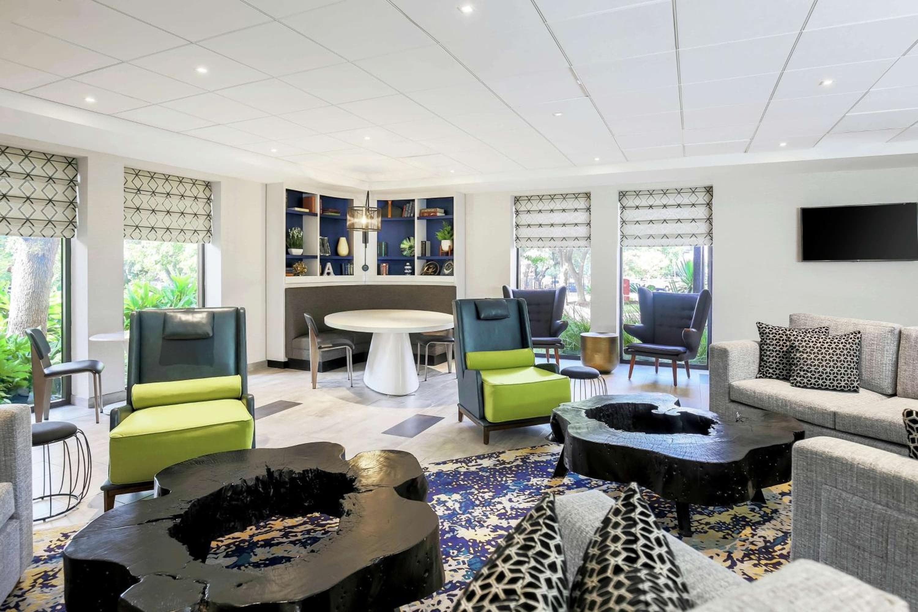 DoubleTree by Hilton Austin-University Area