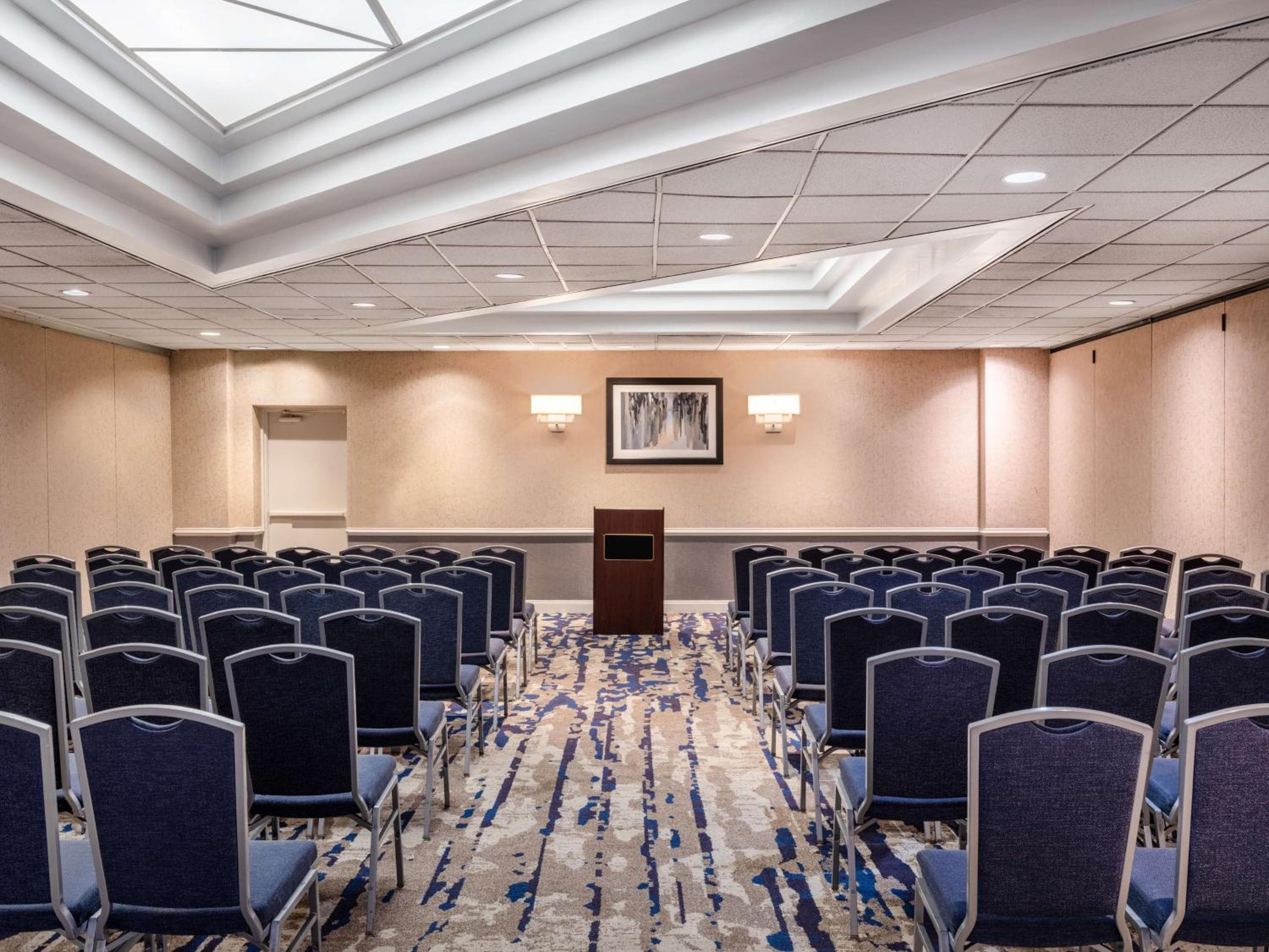 Embassy Suites Baltimore - North/Hunt Valley