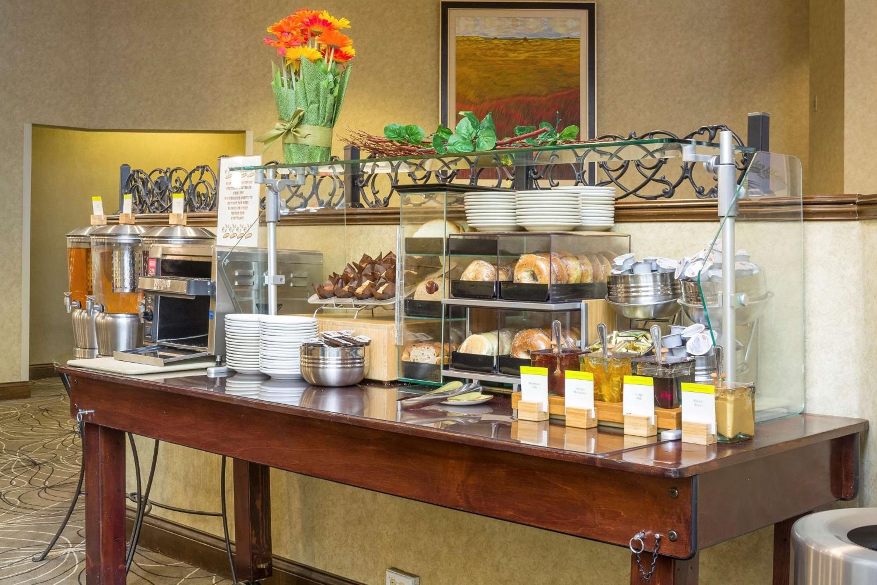 DoubleTree by Hilton Boston-Milford