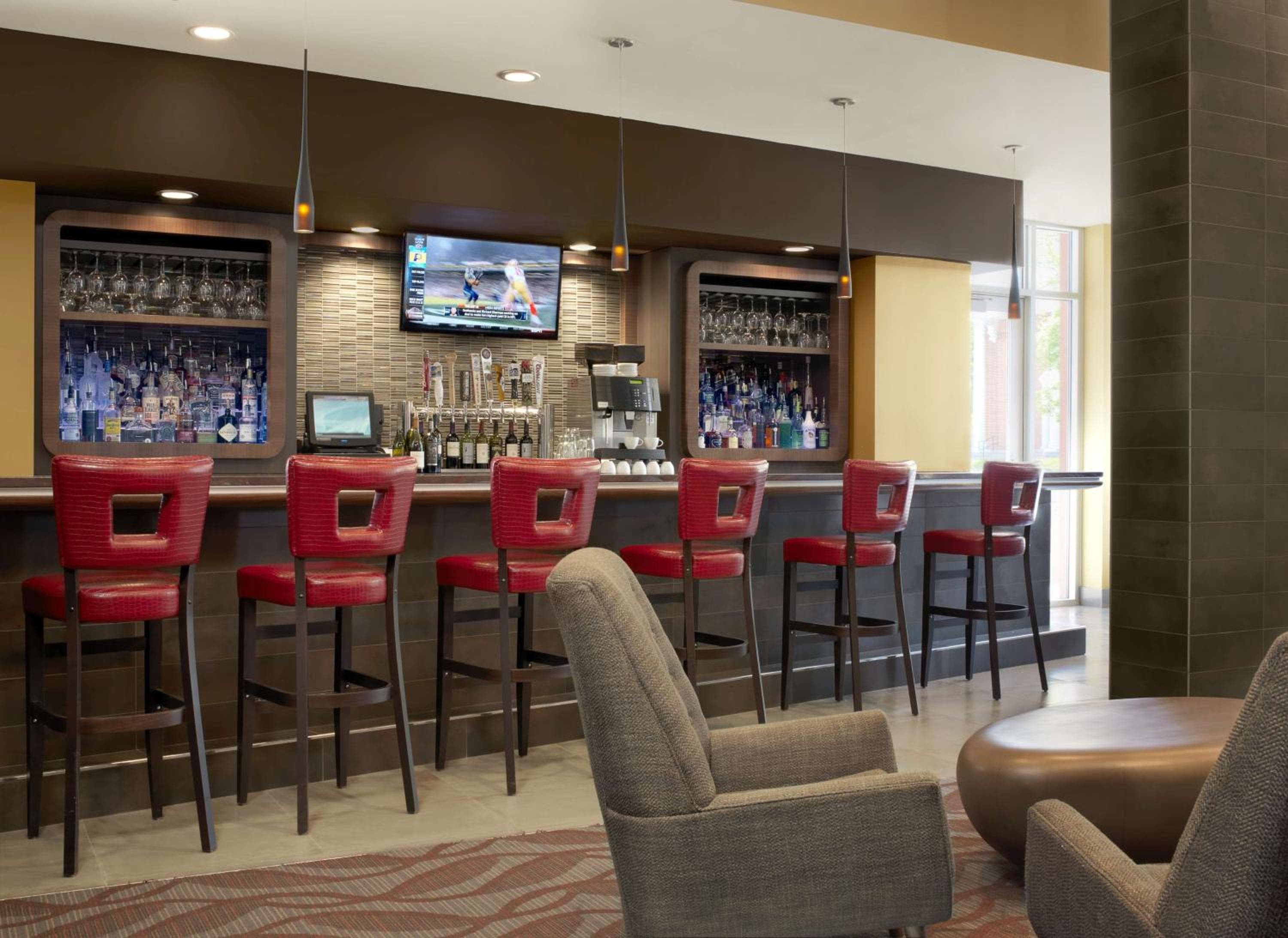 The Broadway Columbia - a DoubleTree by Hilton Hotel