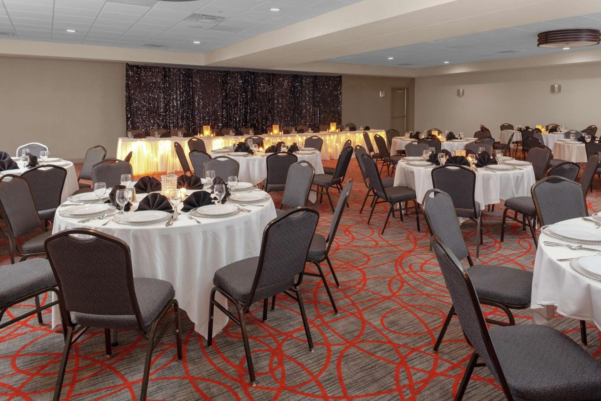 Best Western Plus Miamisburg-Dayton Suites, Banquets & Hotel