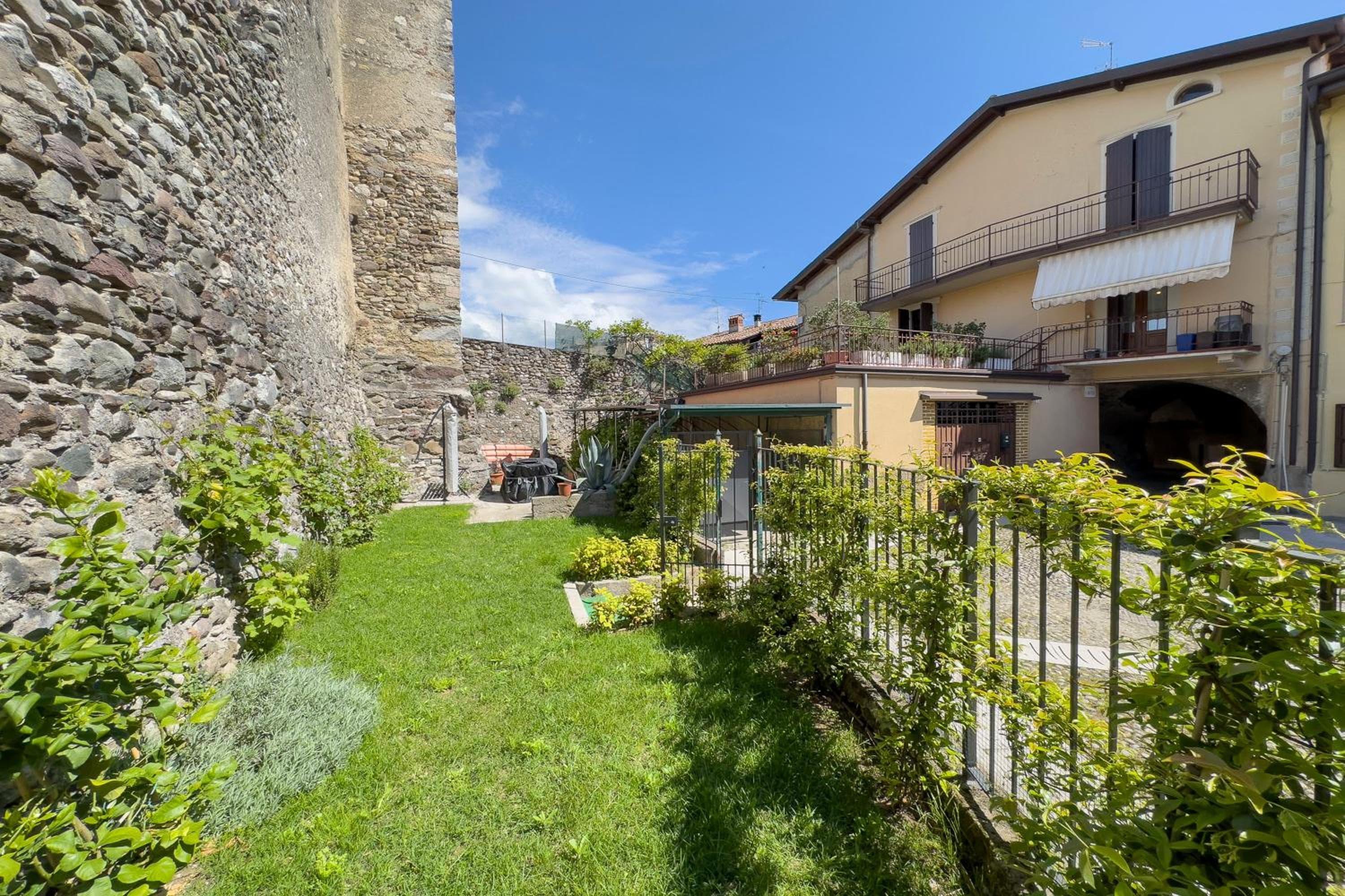 Henry-Historic Center 300m From Lake - Happy Rentals