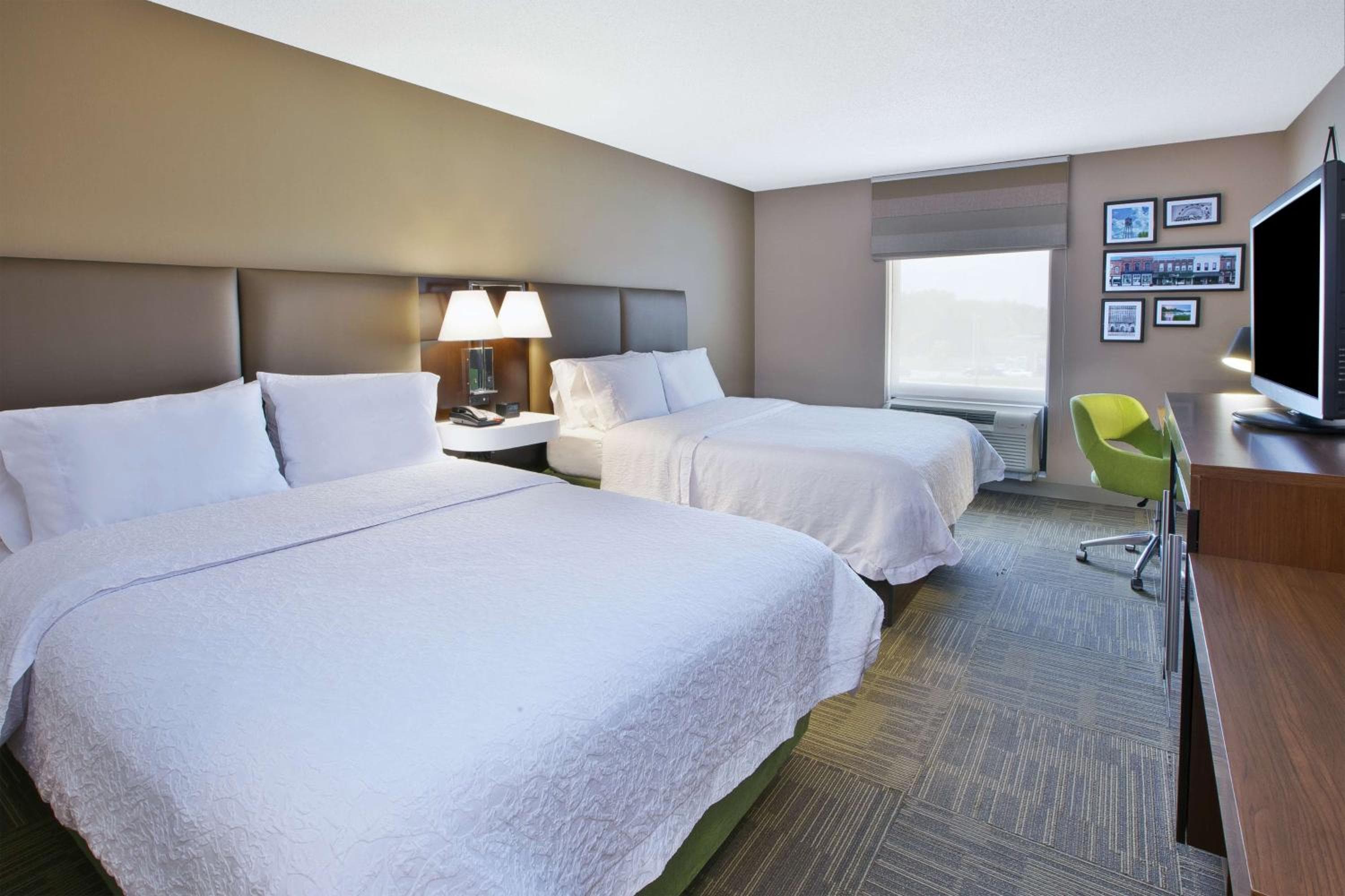 Hampton Inn Commerce/Novi