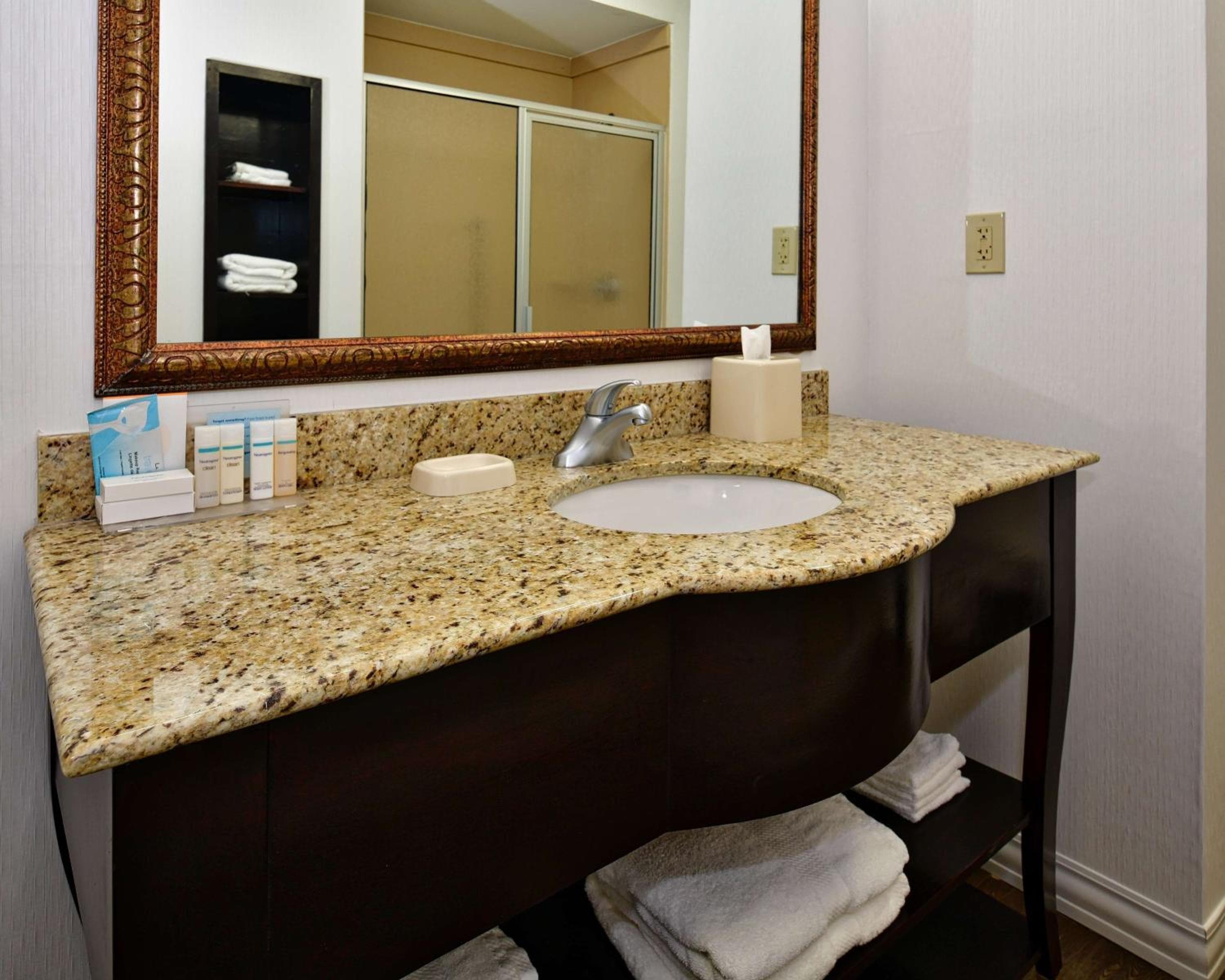 Hampton Inn & Suites Fredericksburg