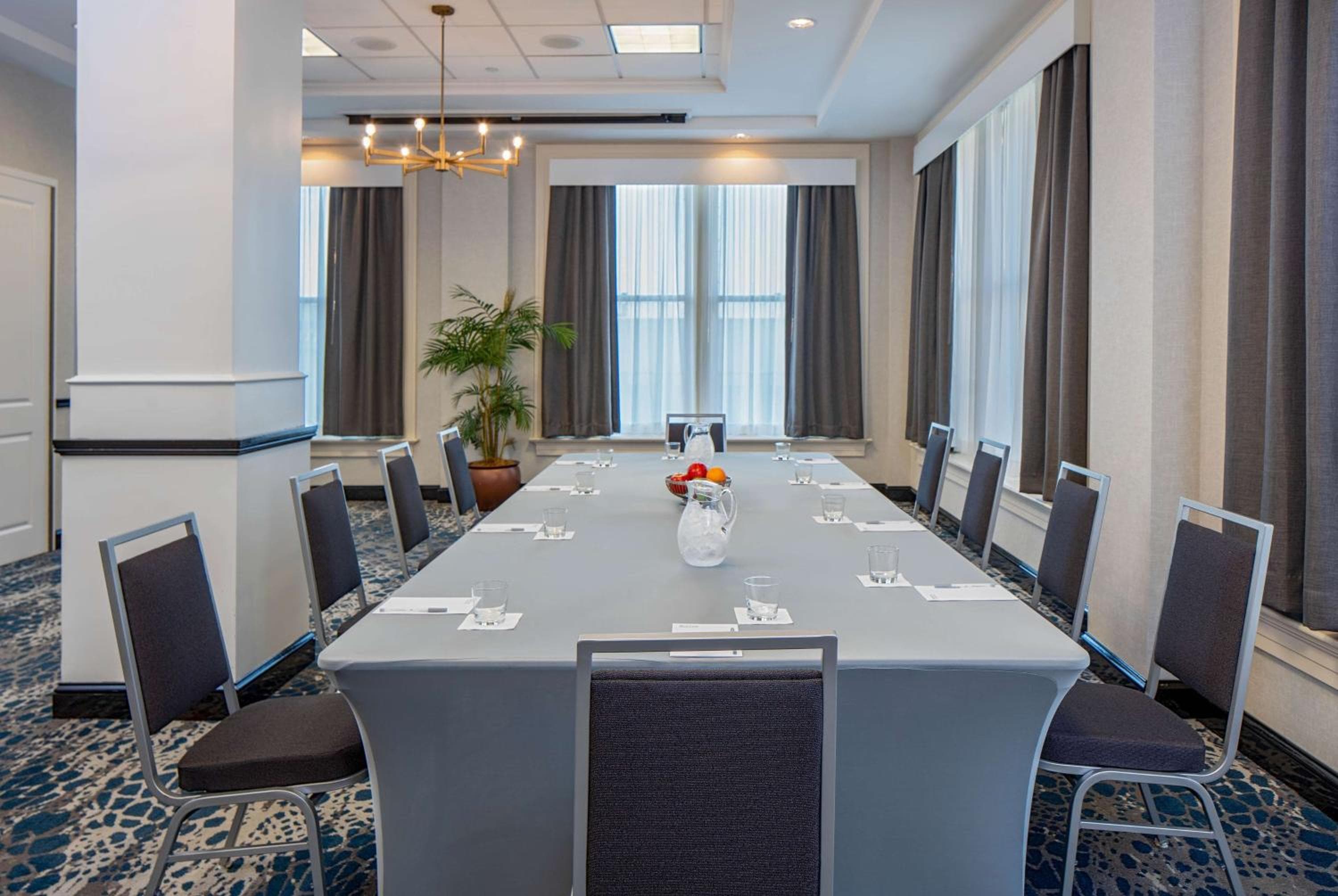 Hilton Garden Inn Jackson Downtown