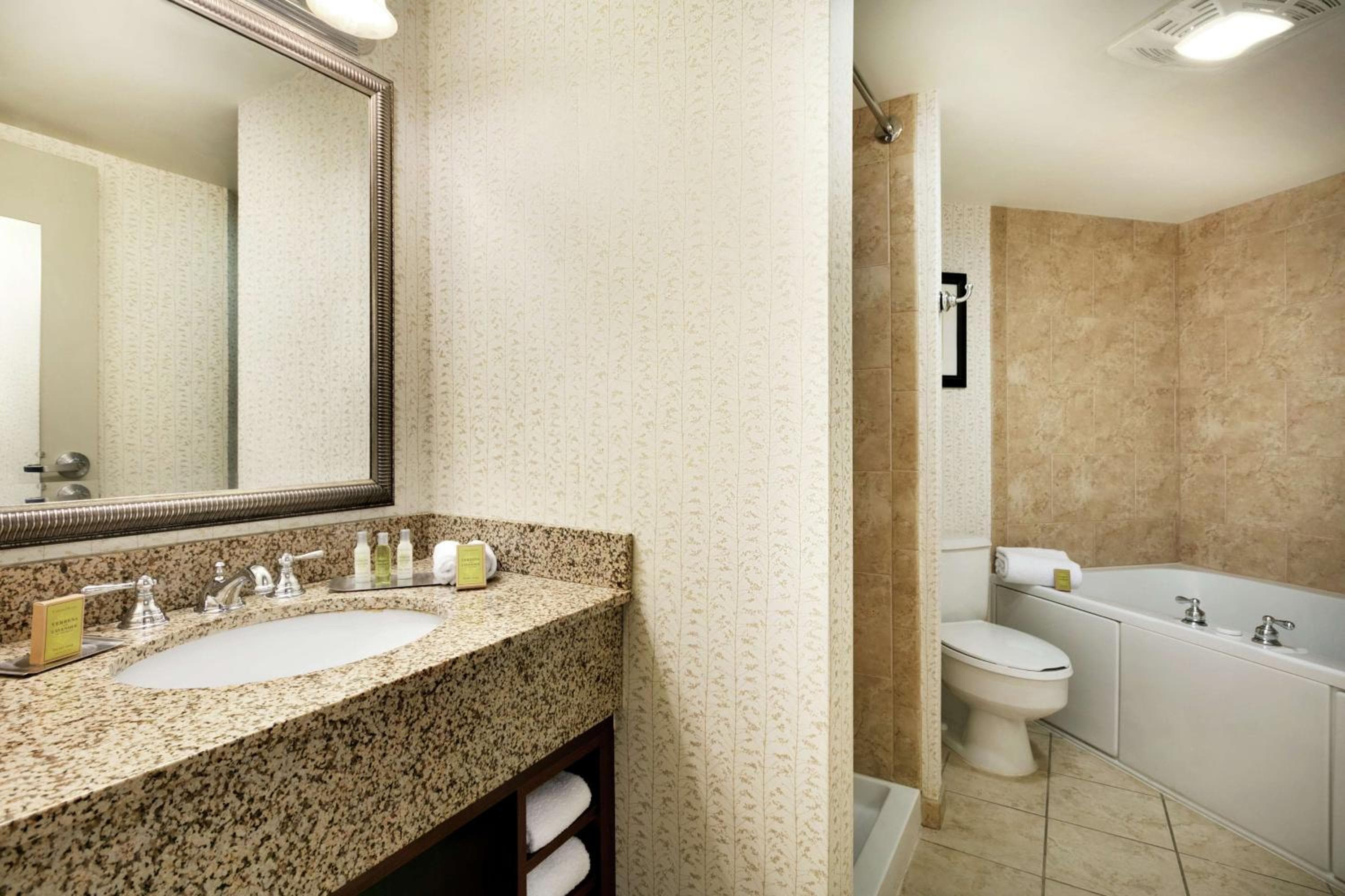 DoubleTree Resort by Hilton Lancaster