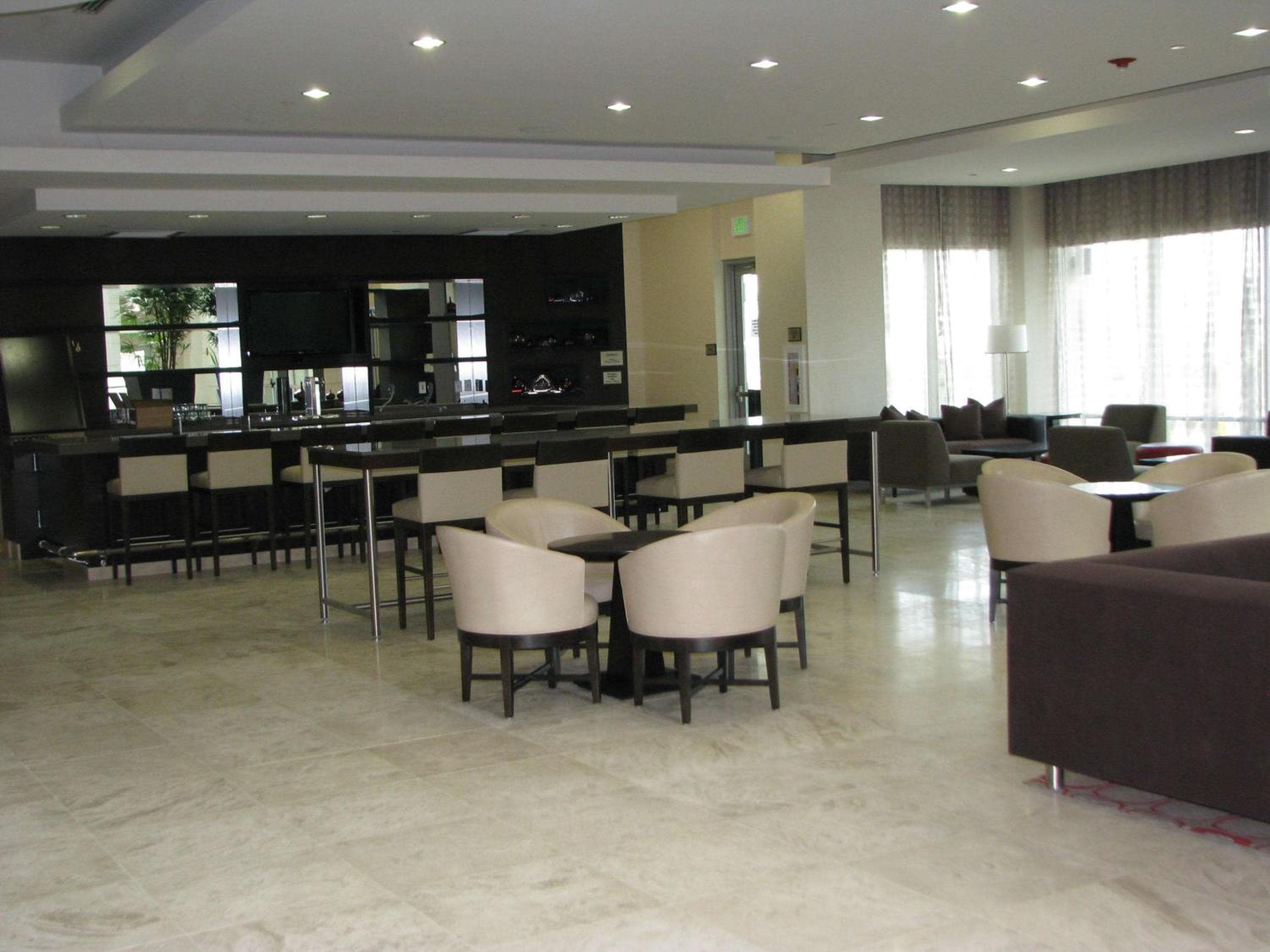 Embassy Suites Ontario - Airport
