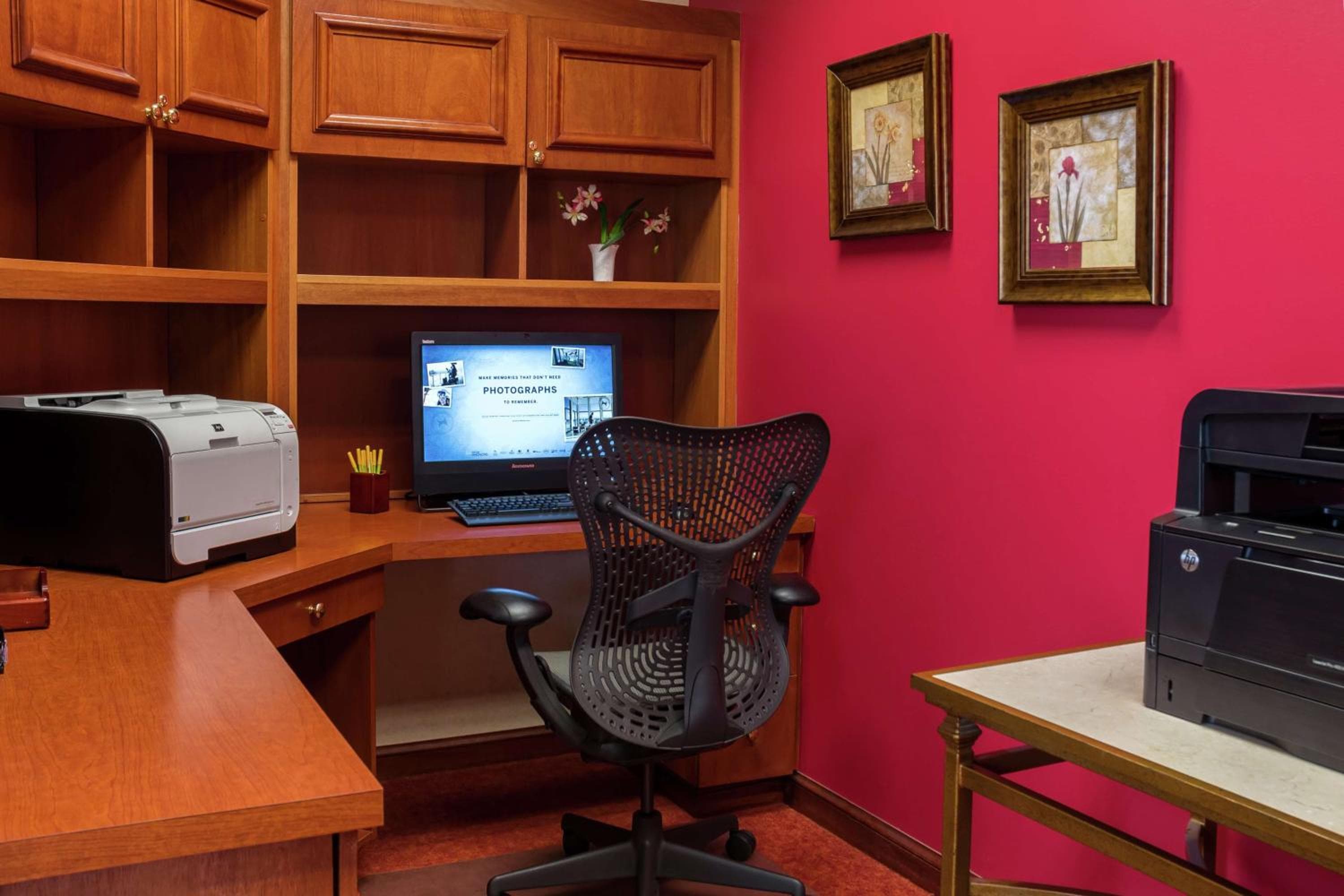 Hilton Garden Inn Newport News