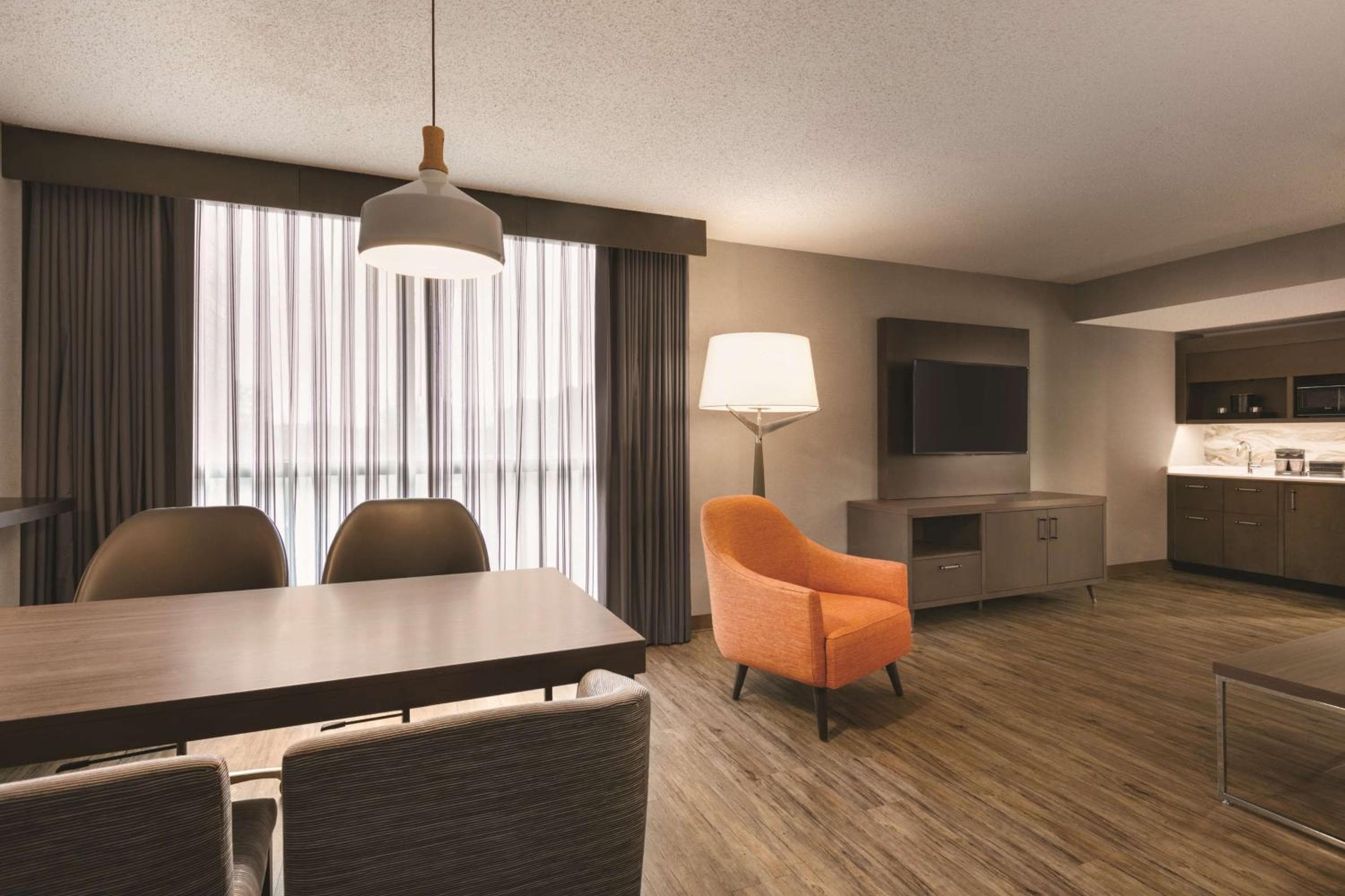 Embassy Suites by Hilton Richmond