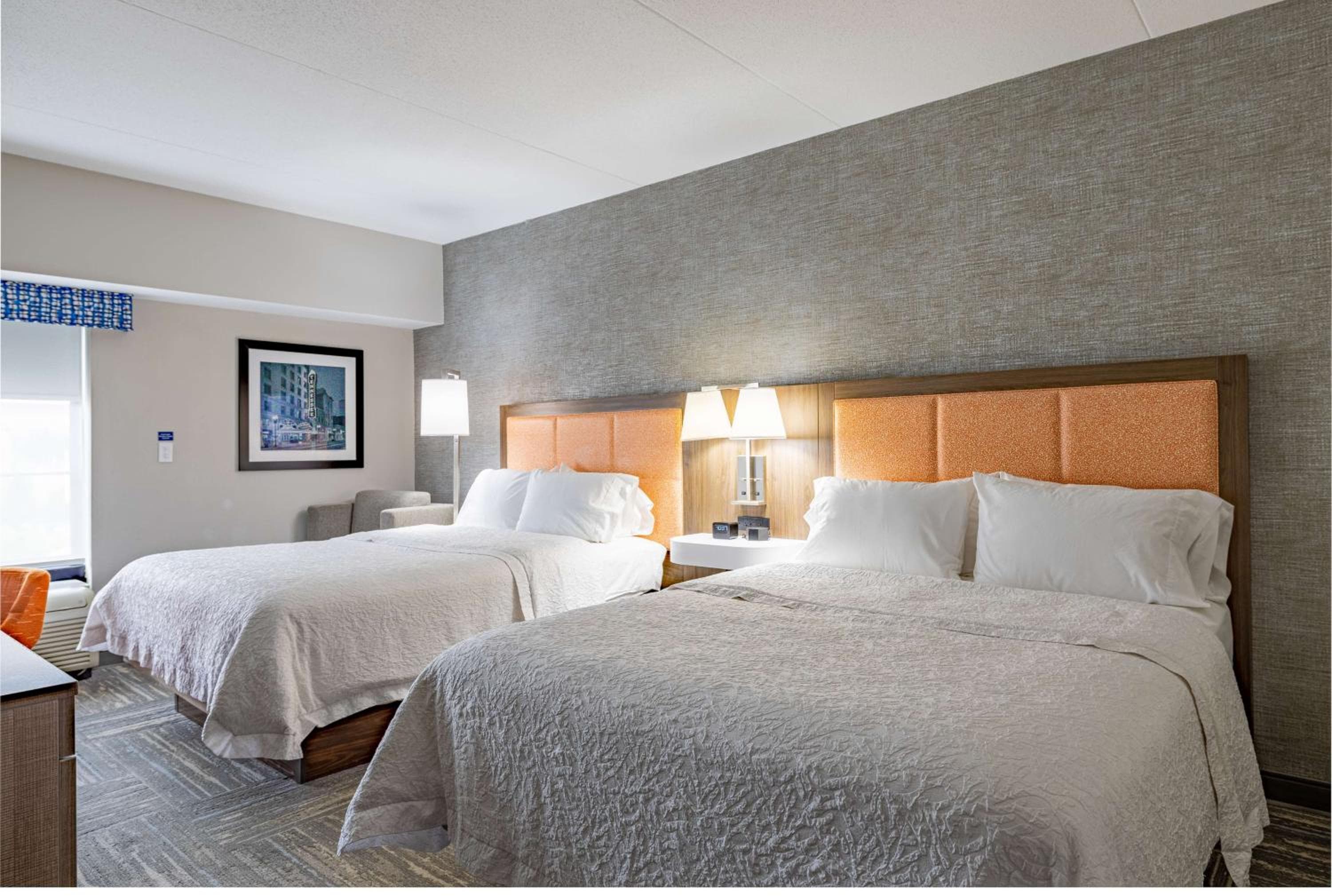 Hampton Inn & Suites Knoxville-Downtown