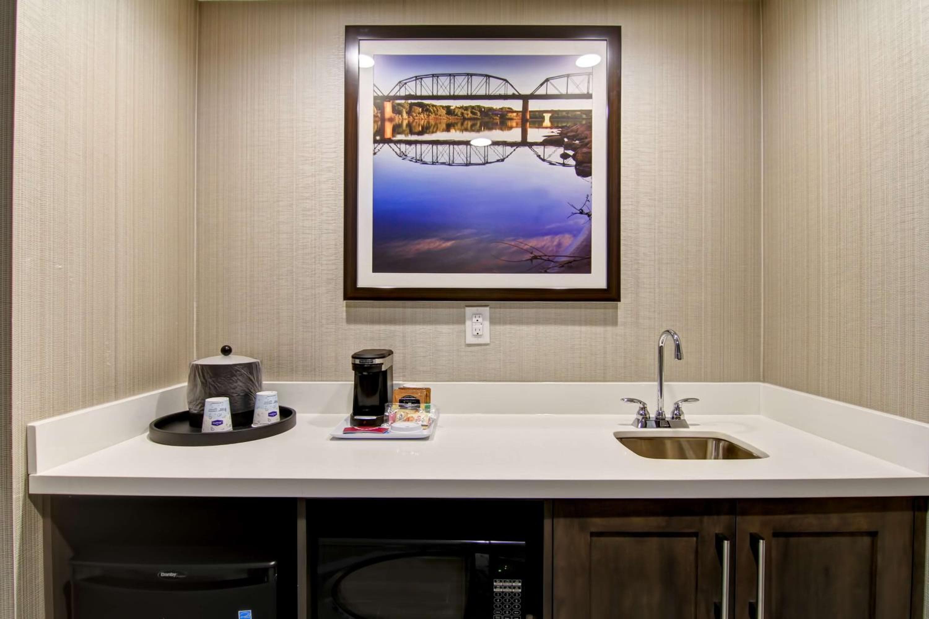 Hampton Inn & Suites by Hilton Saskatoon Airport
