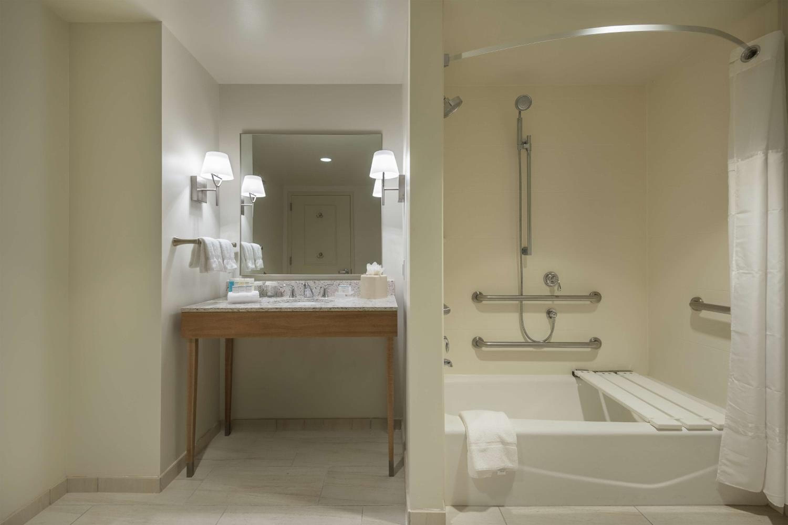 Homewood Suites by Hilton Miami Dolphin Mall