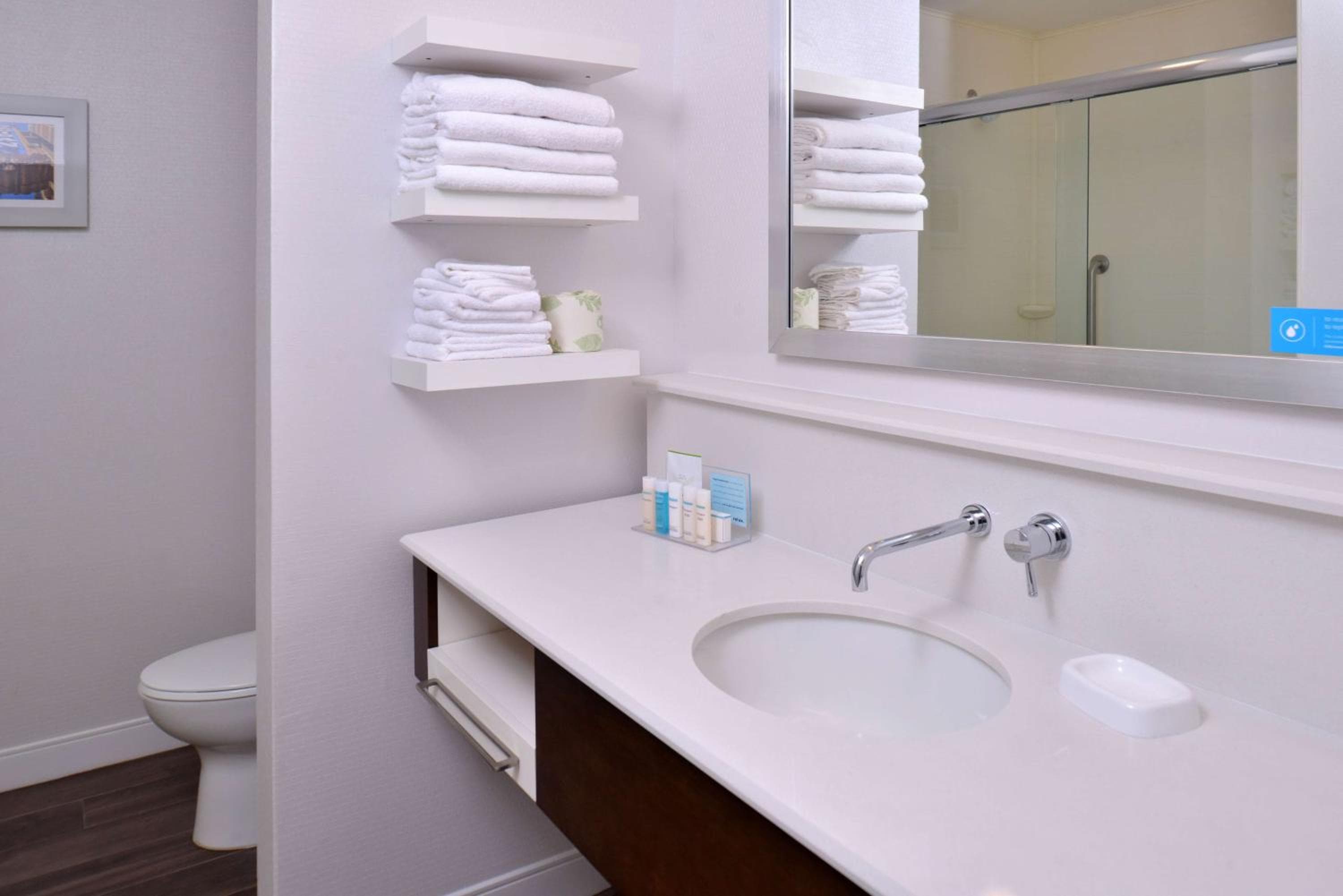 Hampton Inn & Suites Ann Arbor West