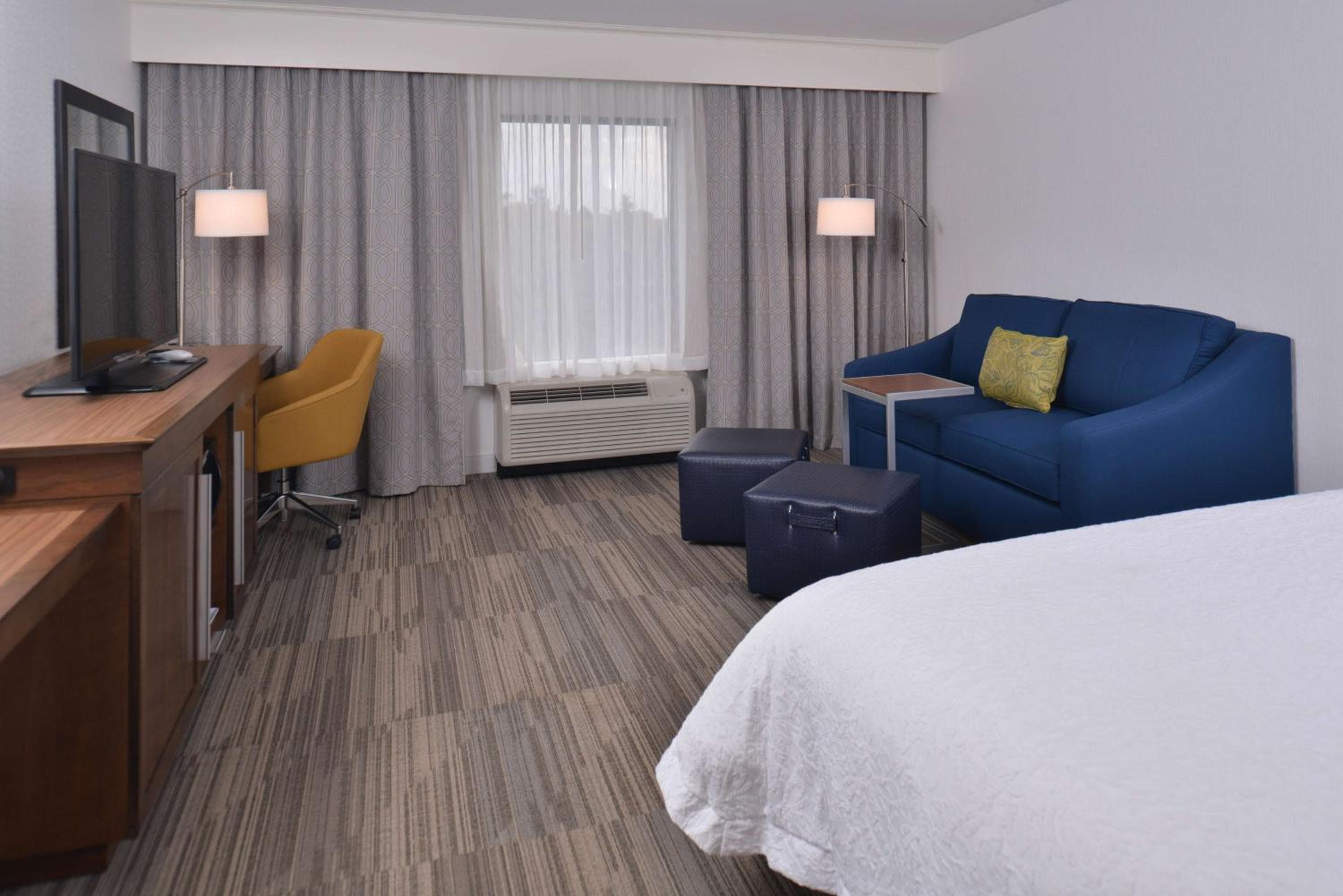 Hampton Inn & Suites Ann Arbor West