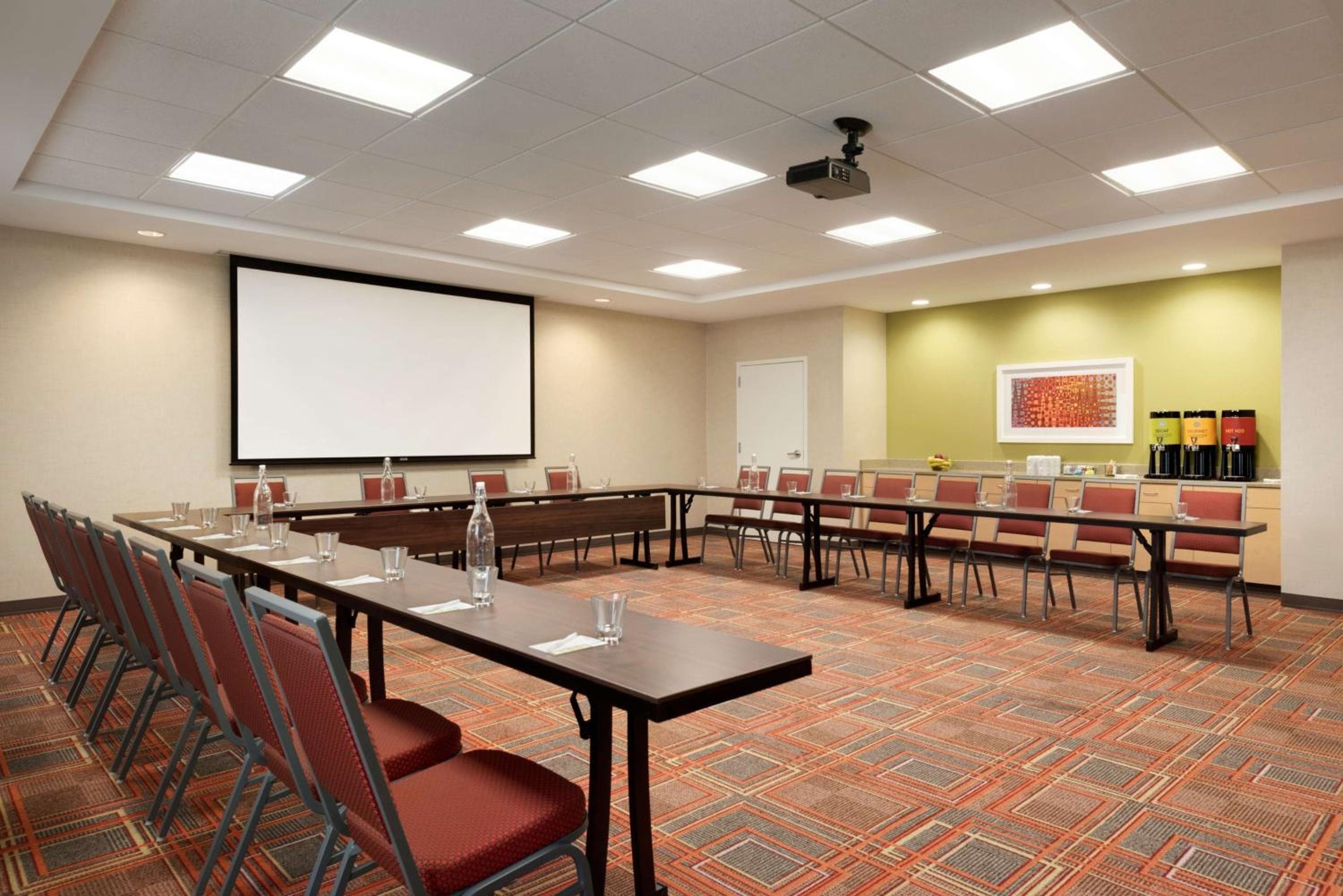 Home2 Suites by Hilton Milwaukee Brookfield