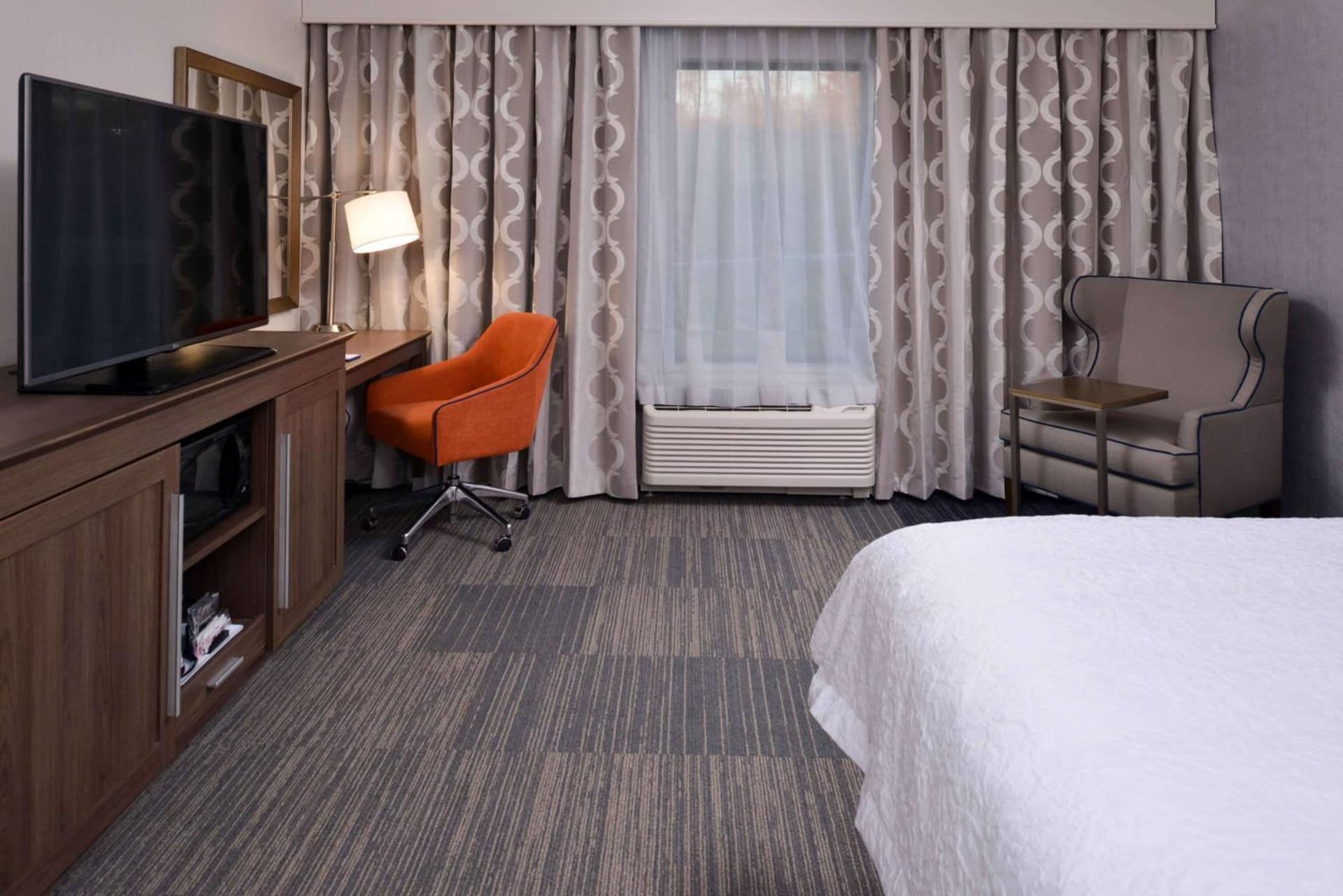 Hampton Inn & Suites Albany-East Greenbush, NY