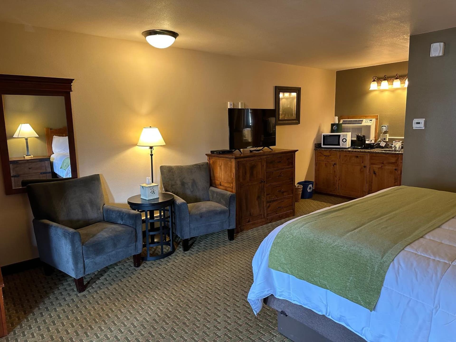 Silver Moon Inn