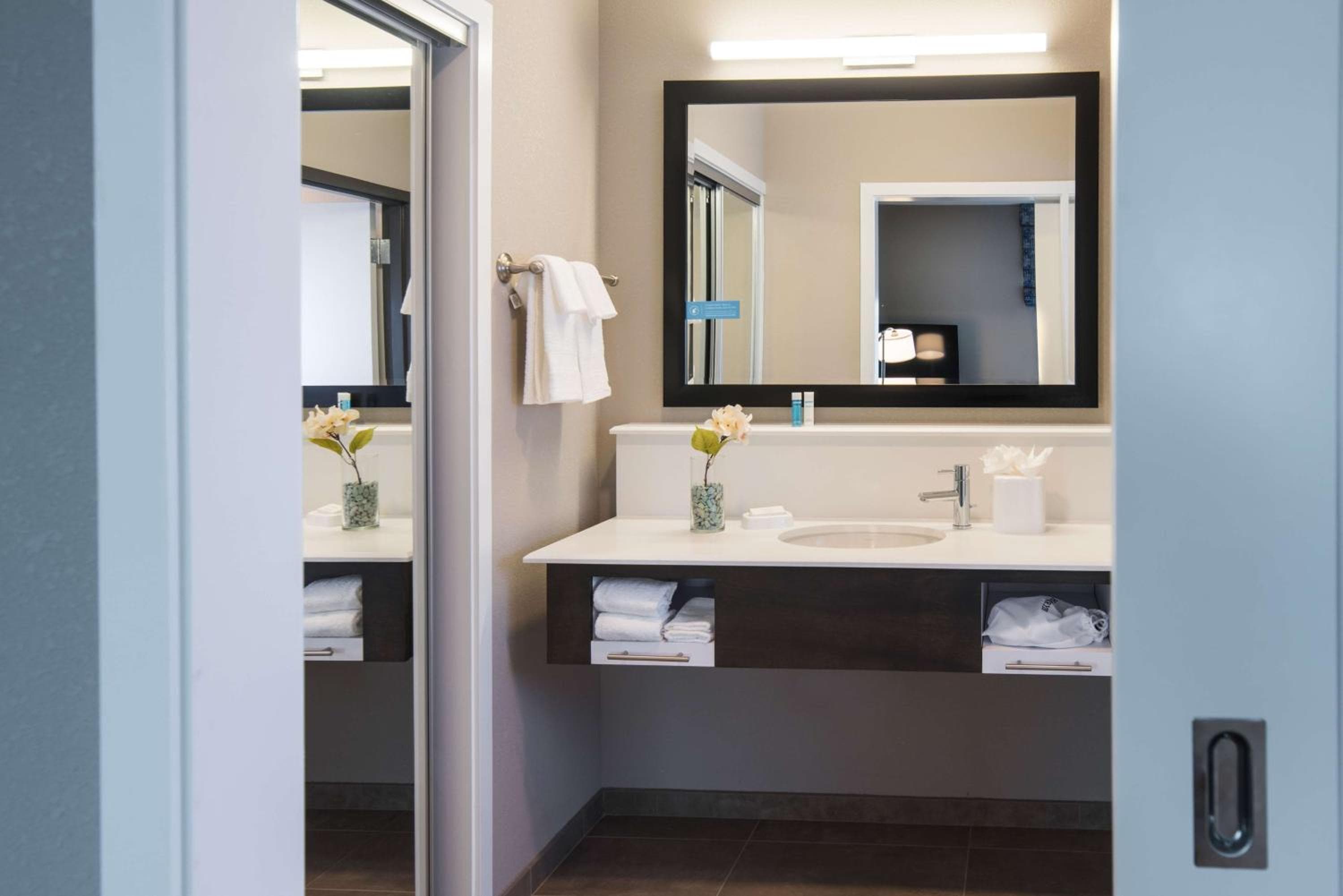 Hampton Inn and Suites at Wisconsin Dells Lake Delton