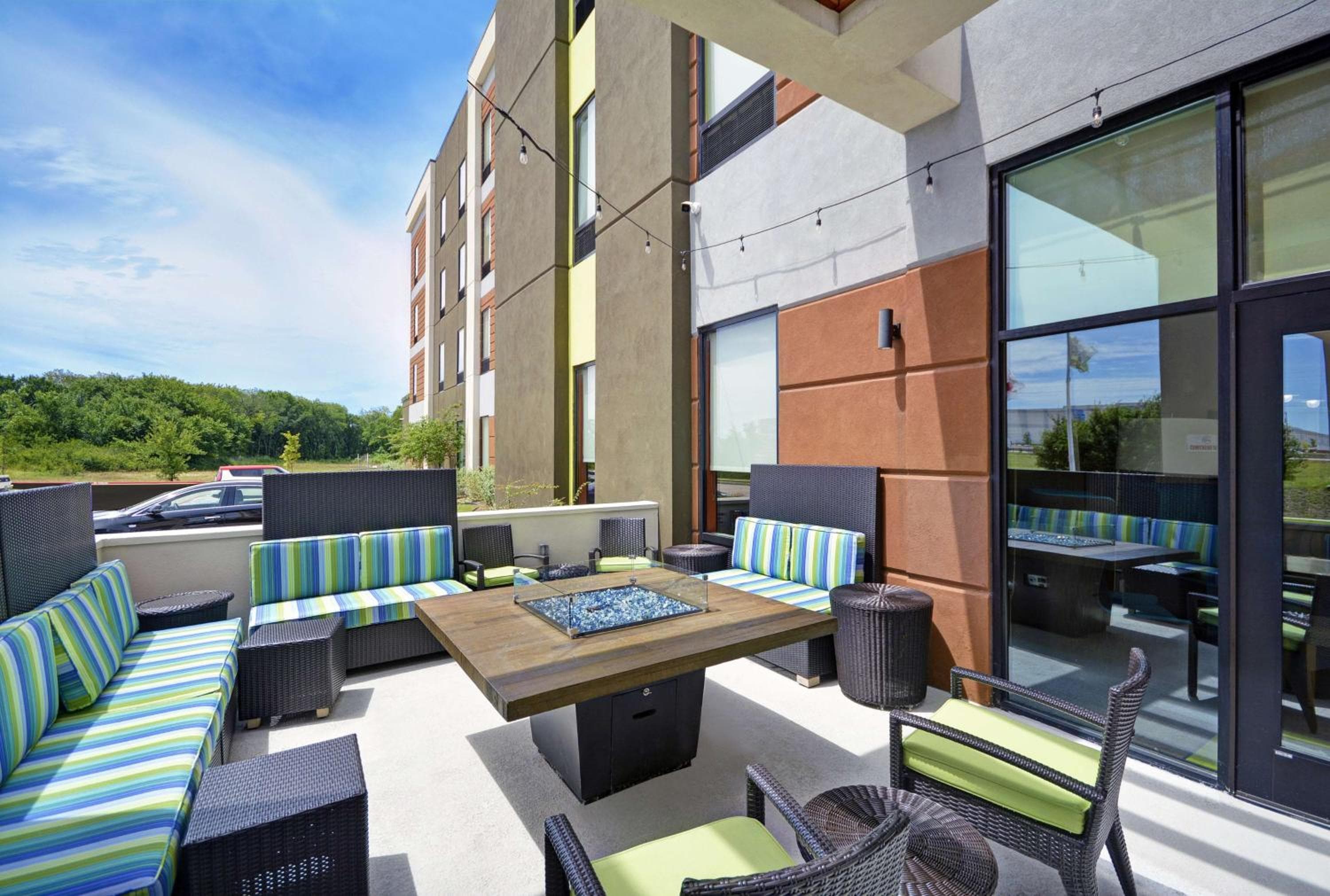 Home2 Suites By Hilton Dallas Desoto