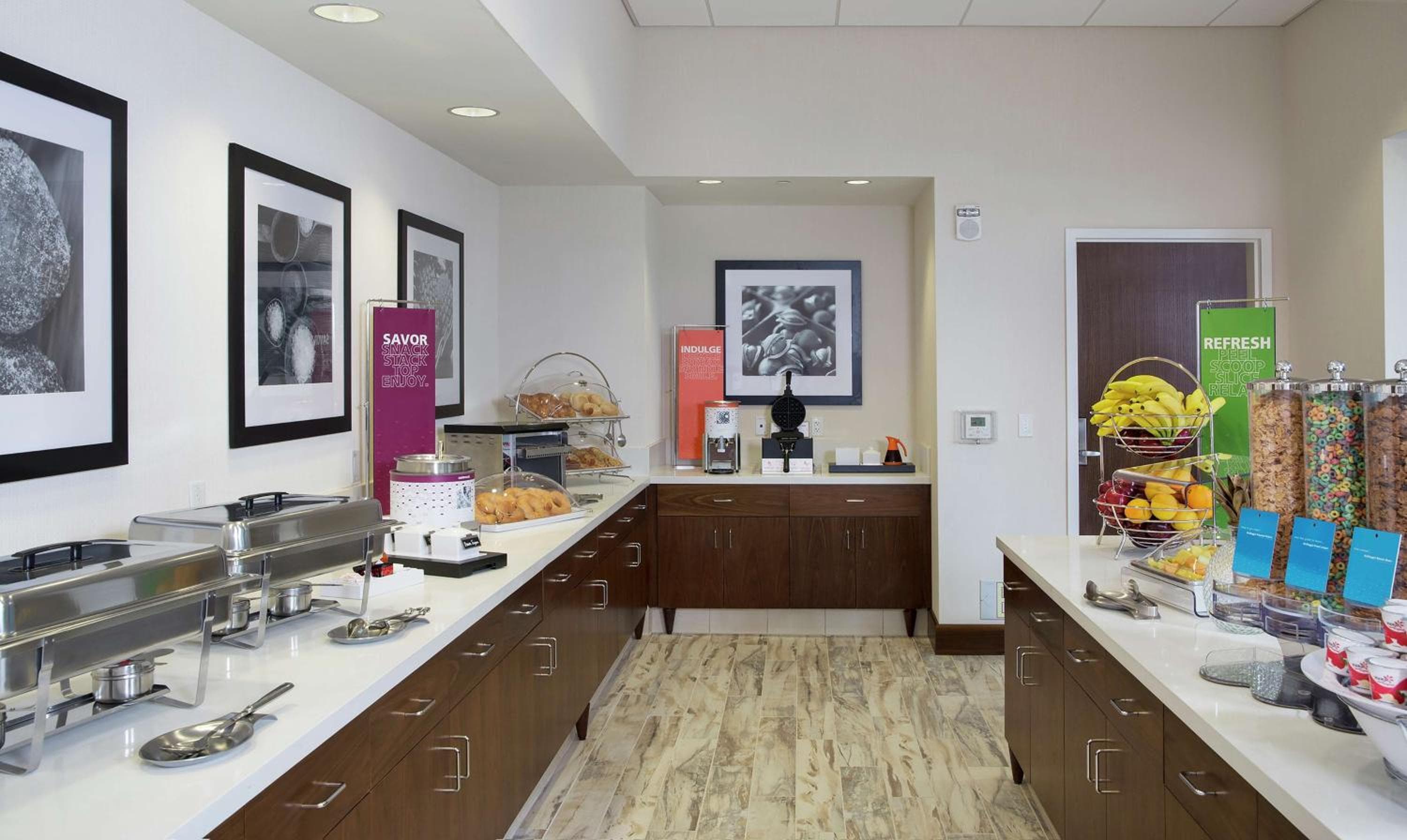Hampton Inn & Suites Oahu Kapolei - FREE Parking - No Resort Fee