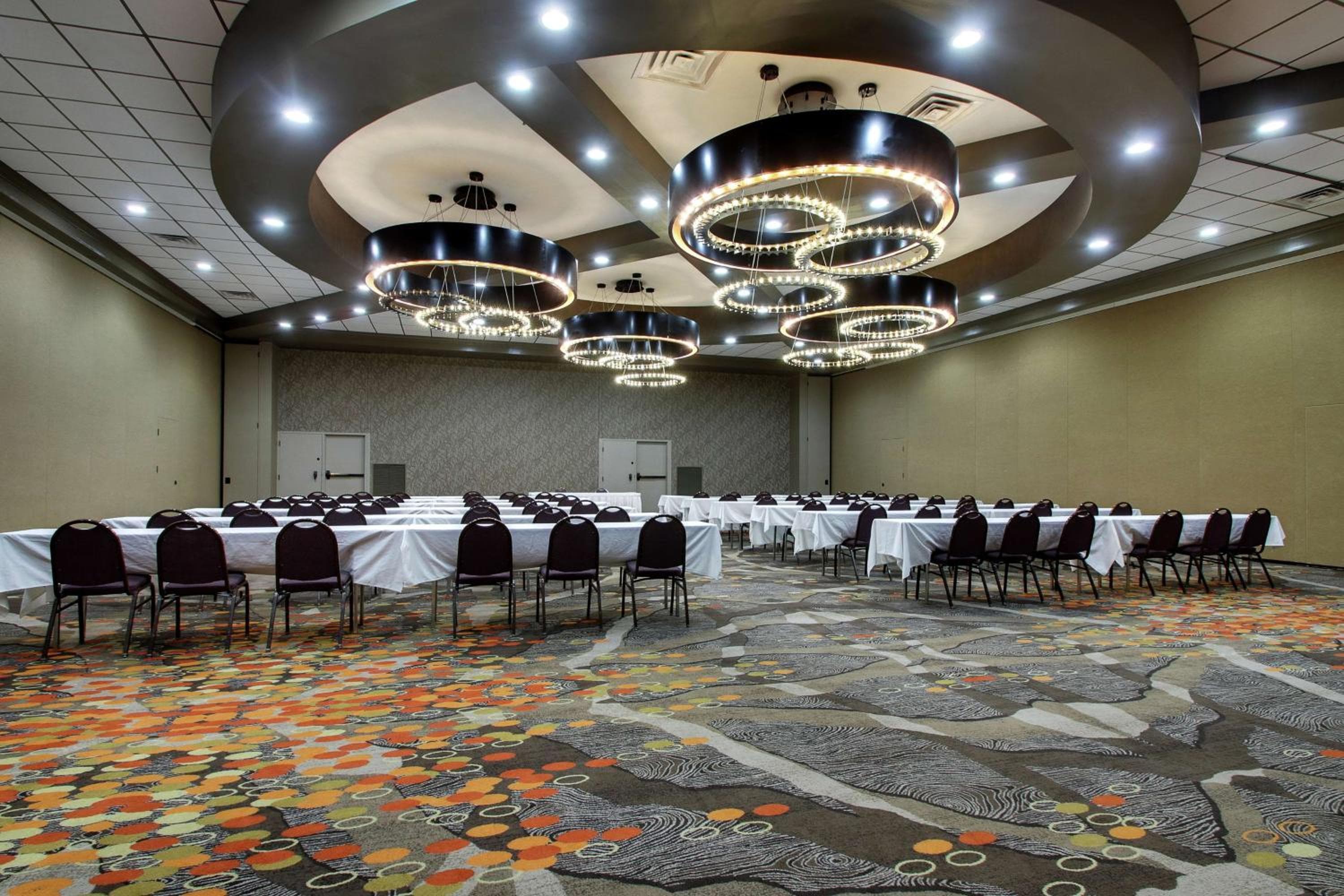 Doubletree By Hilton Mt. Vernon