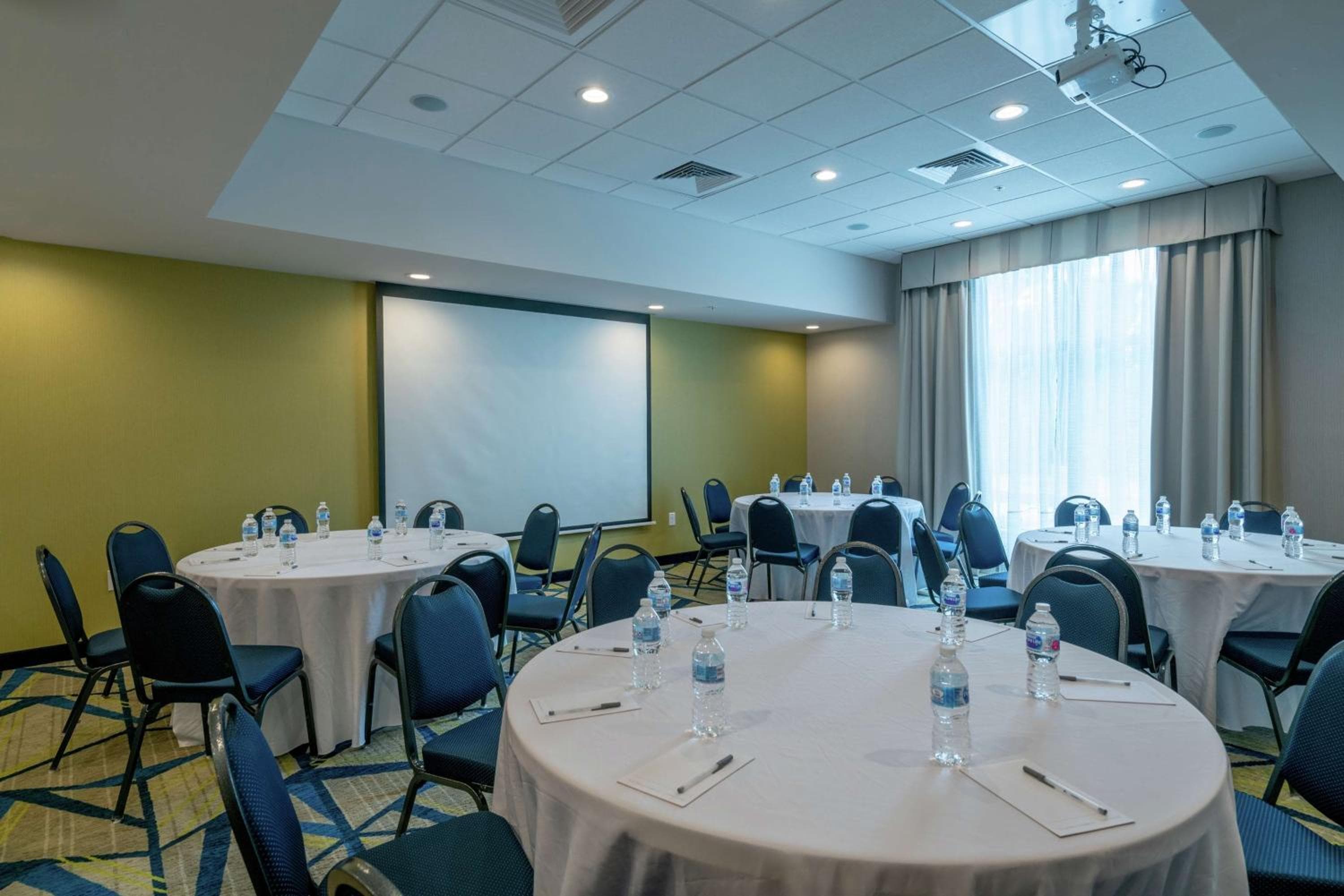 Hampton Inn & Suites Glenarden/Washington DC