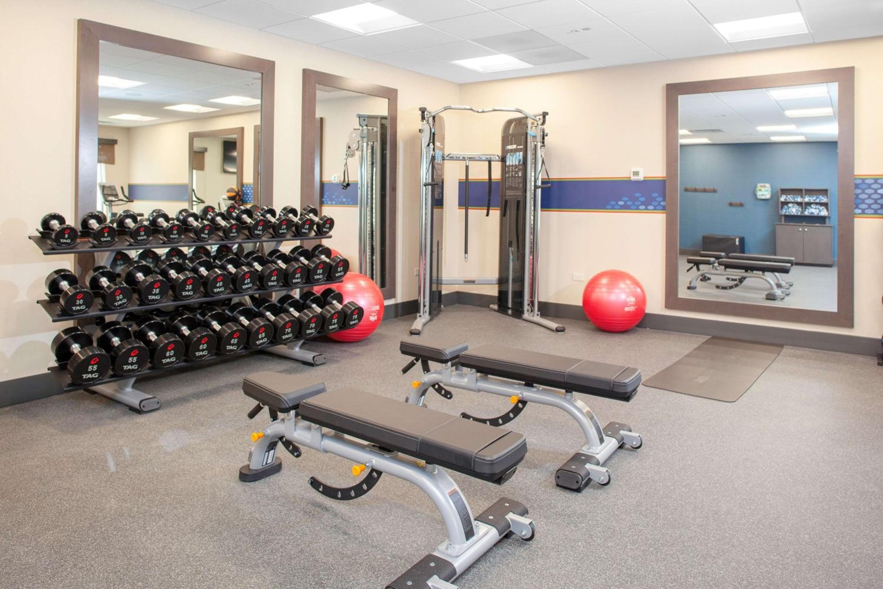Hampton Inn & Suites Chicago-Burr Ridge