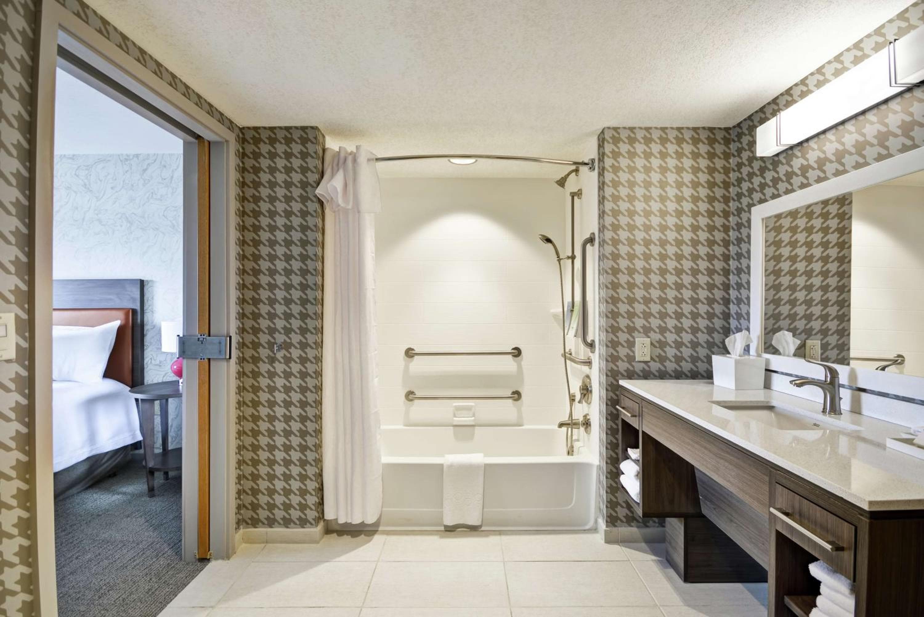 Home2 Suites By Hilton Portland Airport