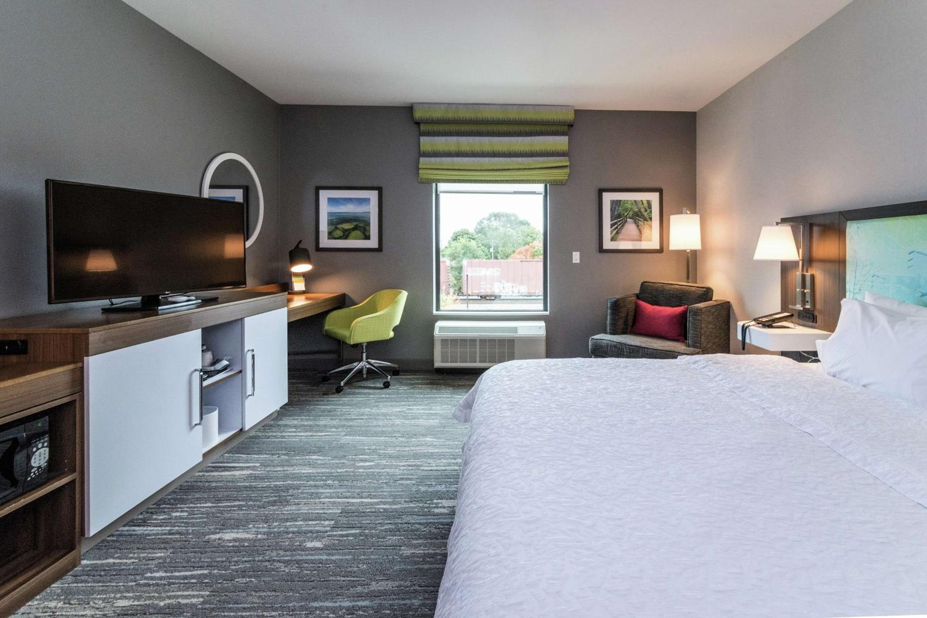 Hampton Inn & Suites - Allen Park