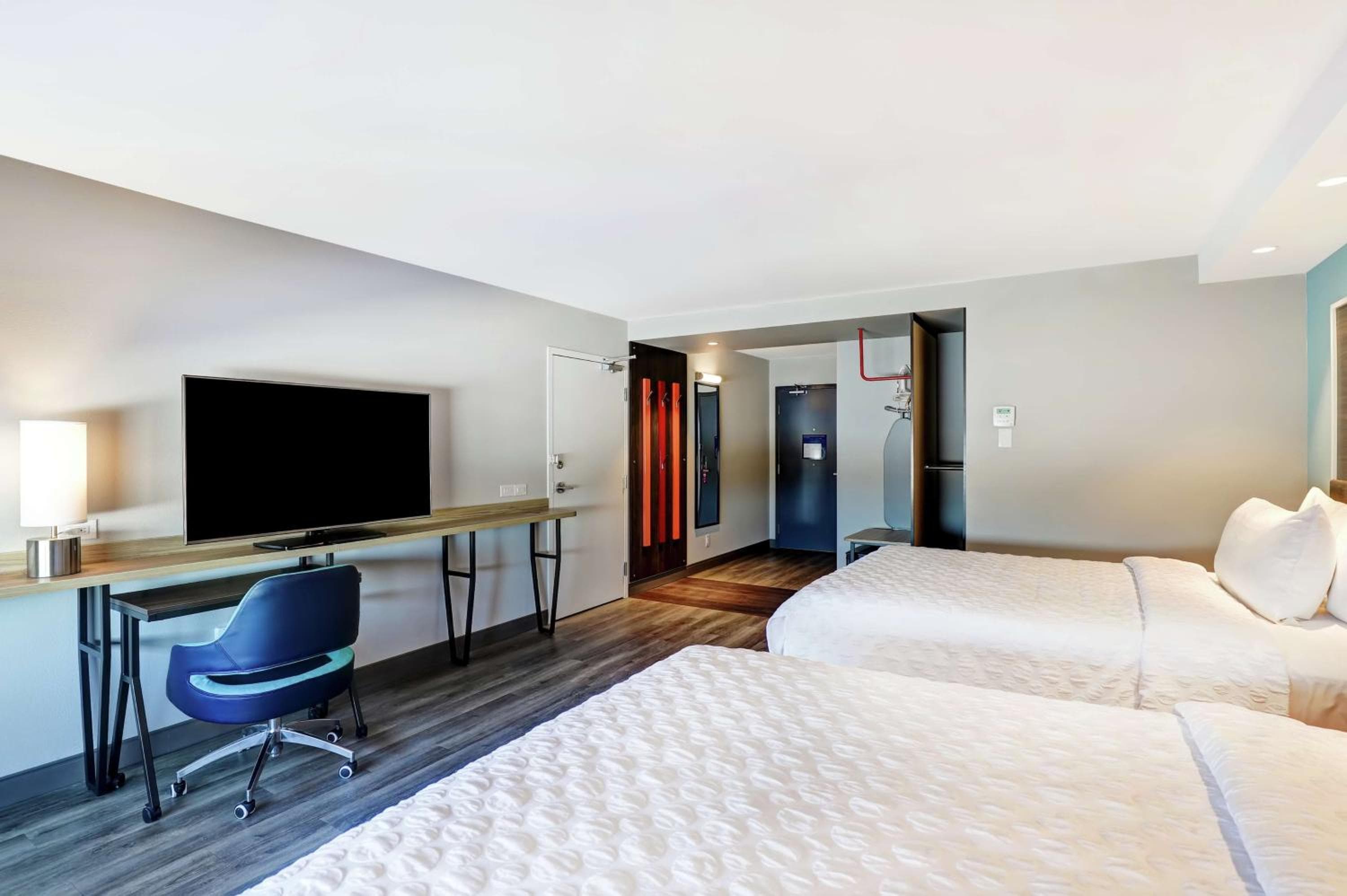 Tru By Hilton Edmonton Windermere