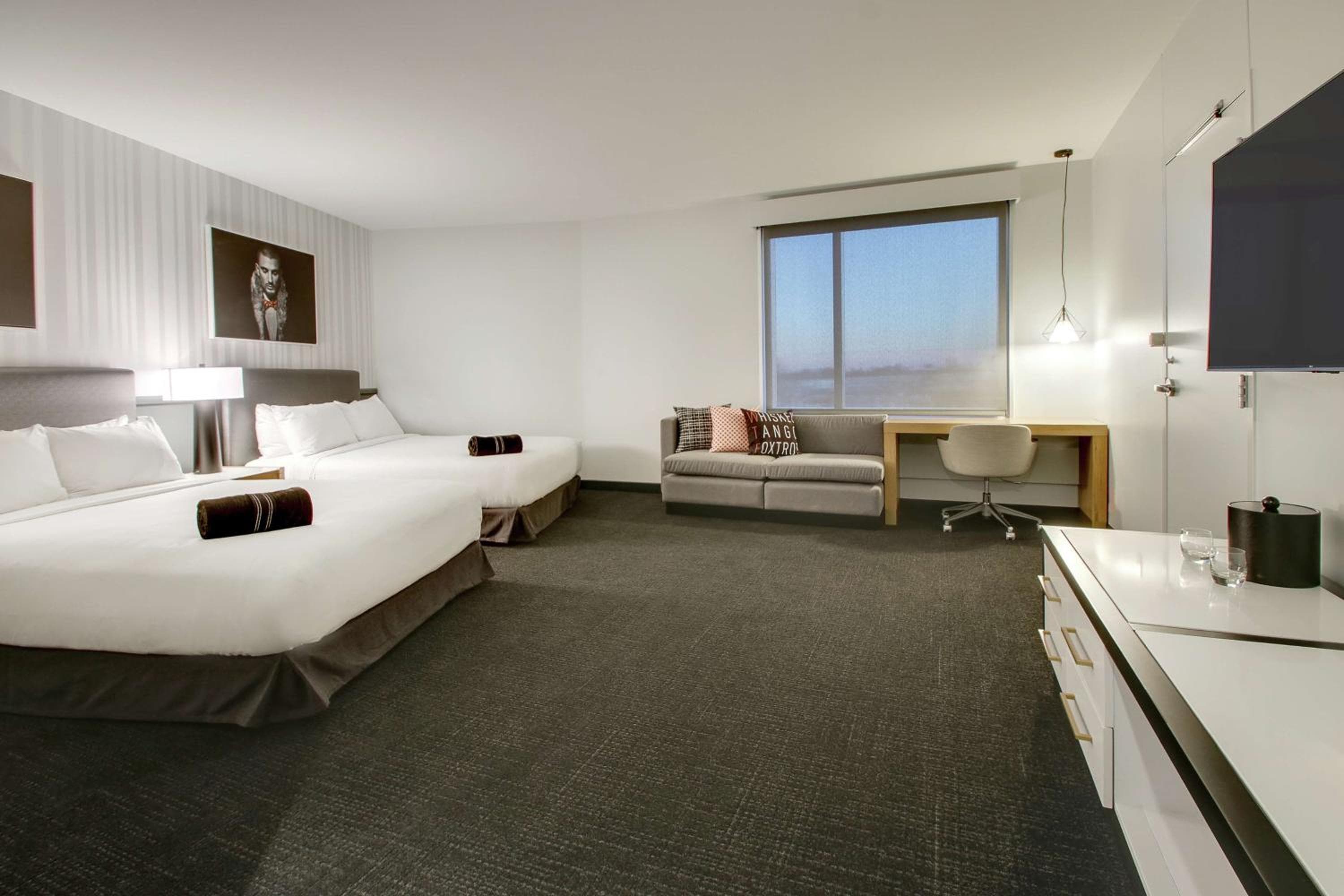 The Rose Chicago, Tapestry Collection By Hilton