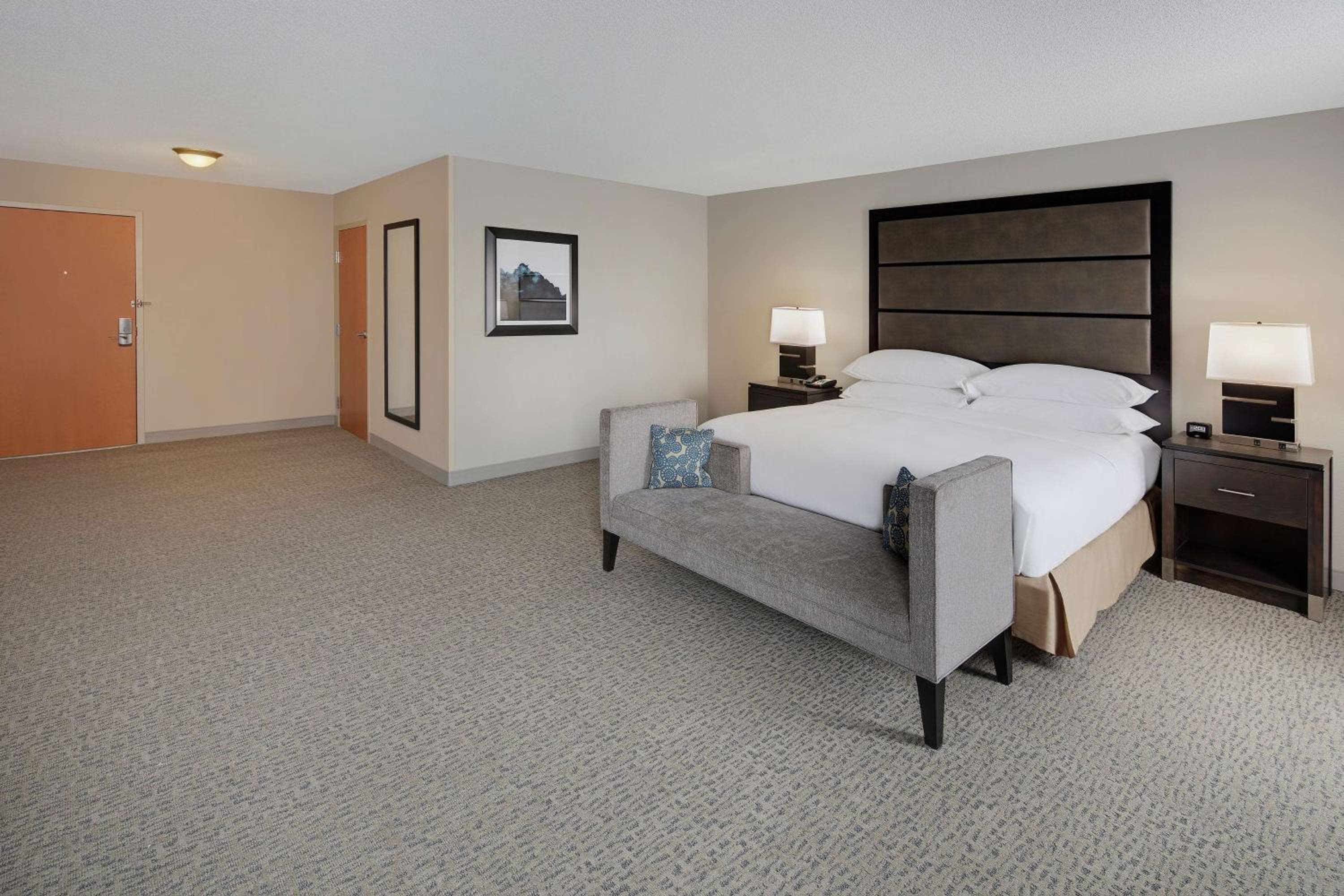 DoubleTree Richmond Airport