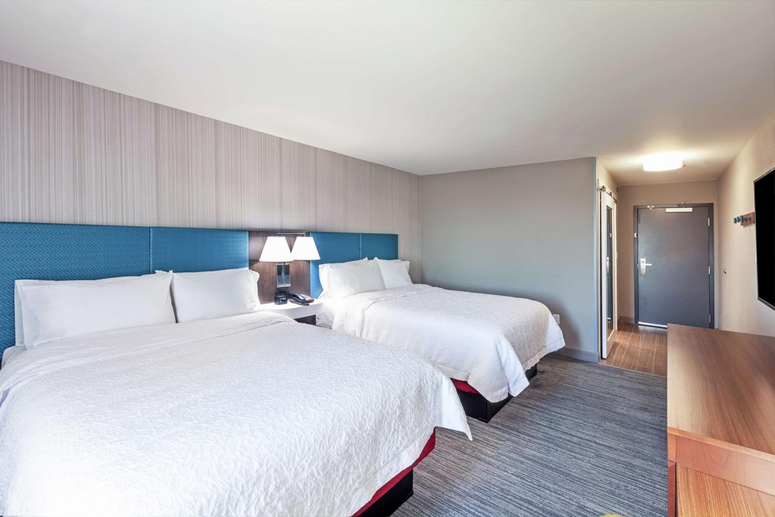 Hampton Inn Gardner