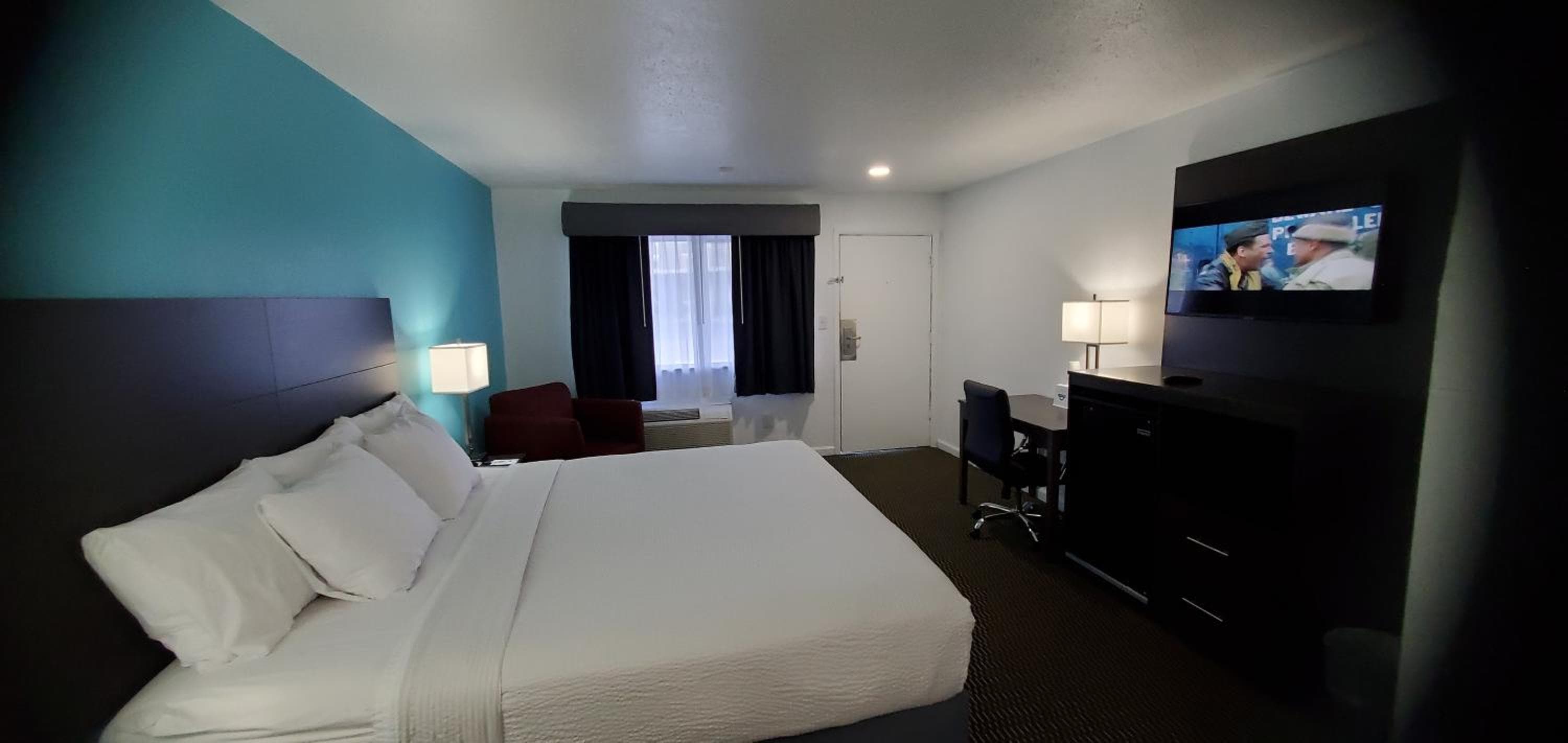 Travelodge by Wyndham Livonia Canton Novi Detroit Area
