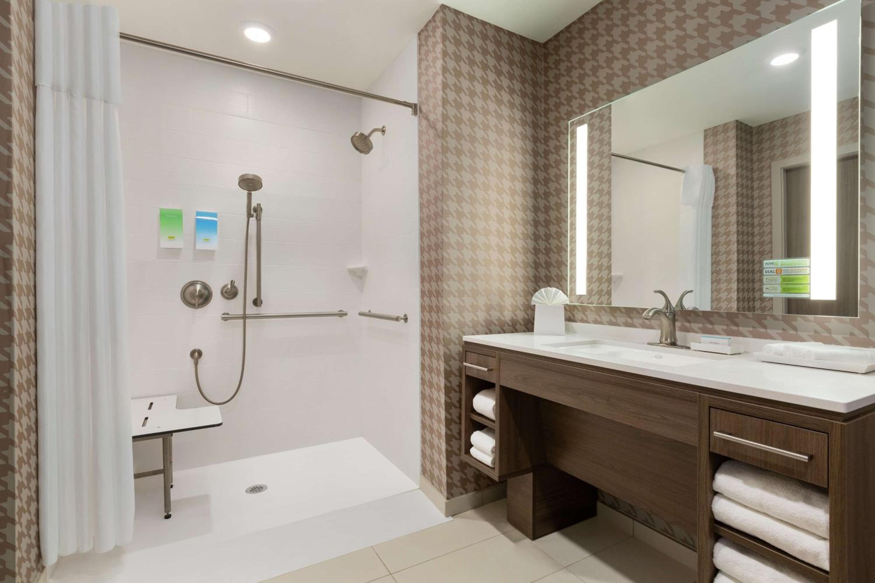 Home2 Suites By Hilton Portland Airport