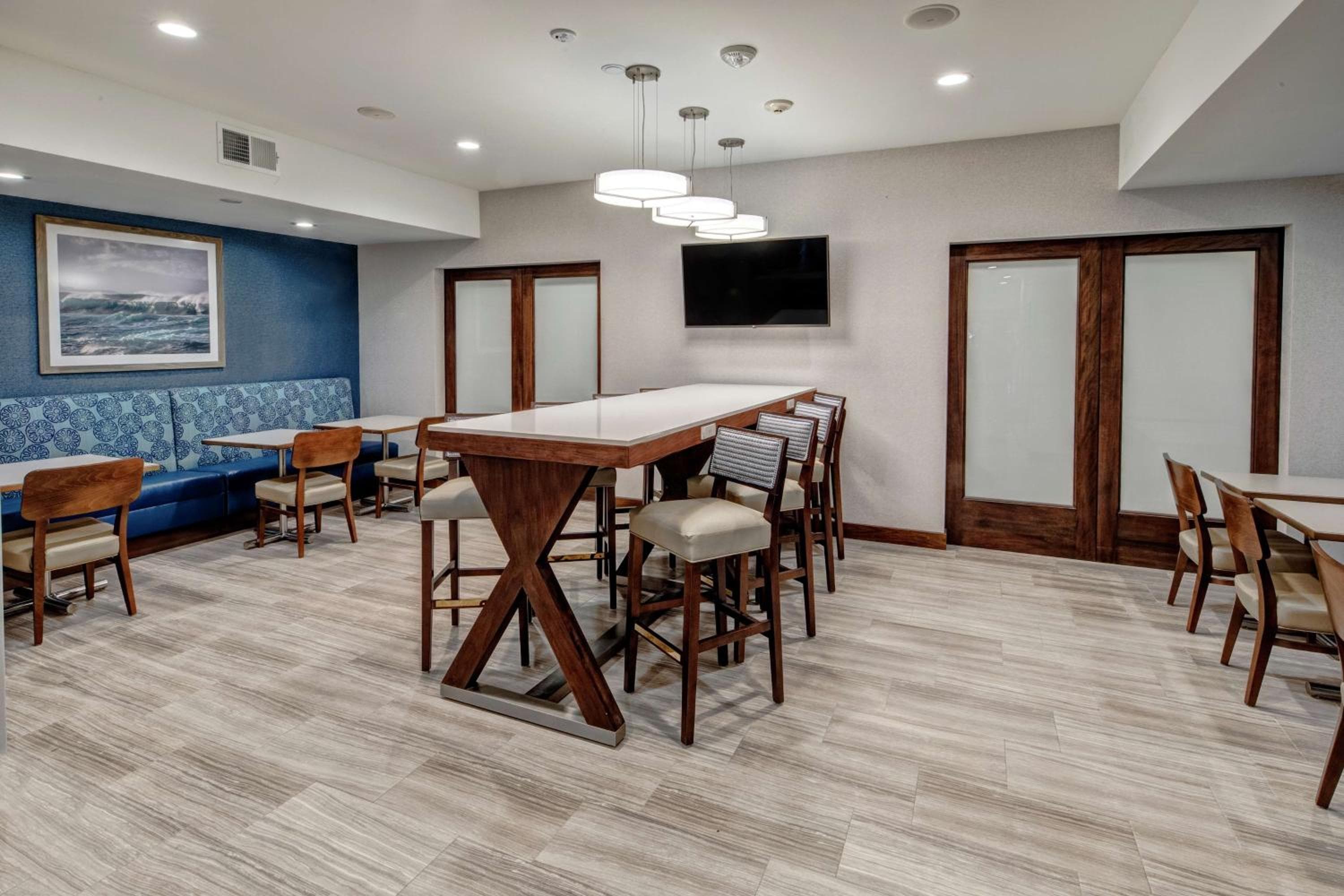 Hampton by Hilton Encinitas-Cardiff Encinitas, CA near Del Mar