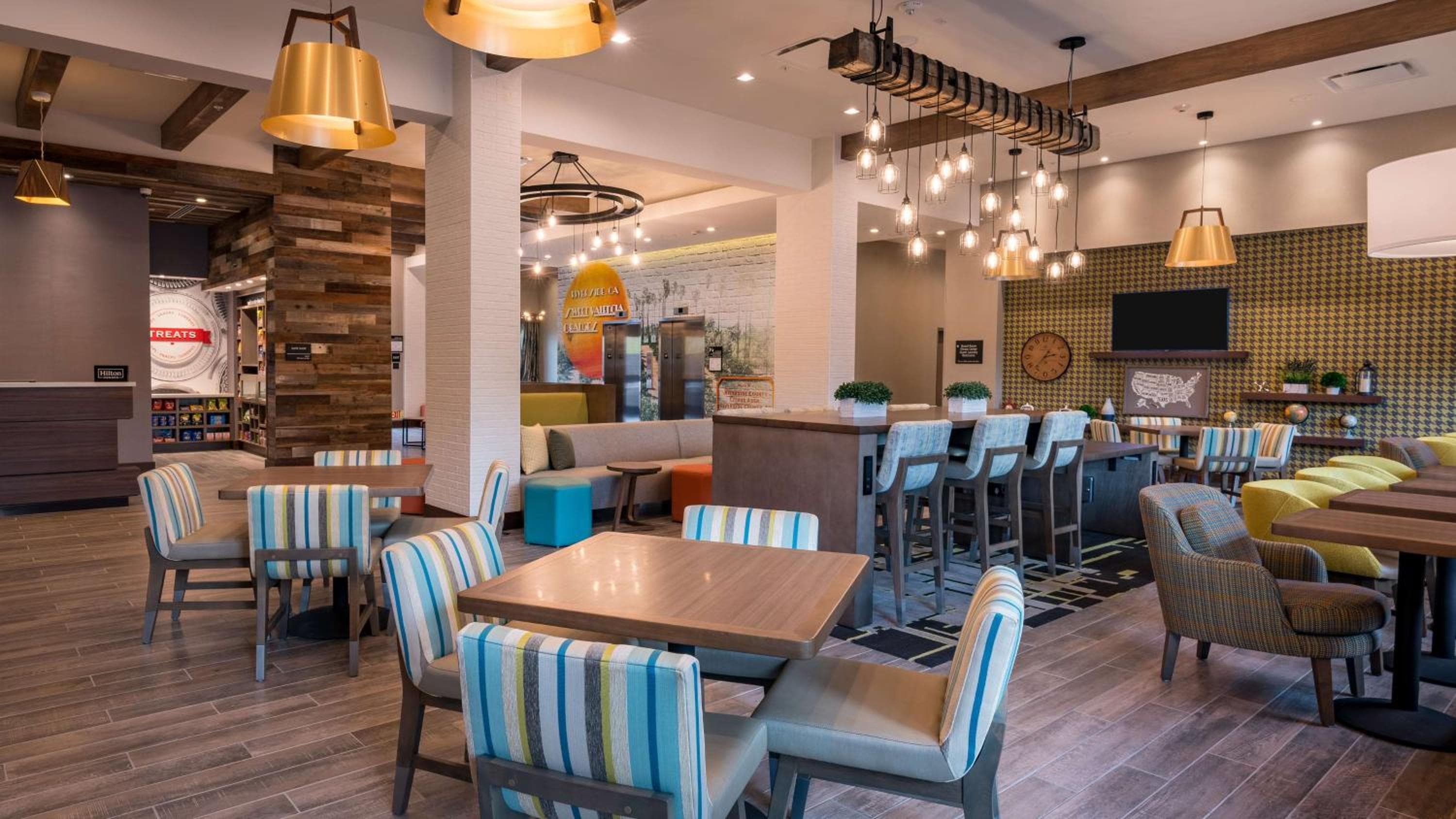 Hampton Inn Riverside Downtown Convention Center