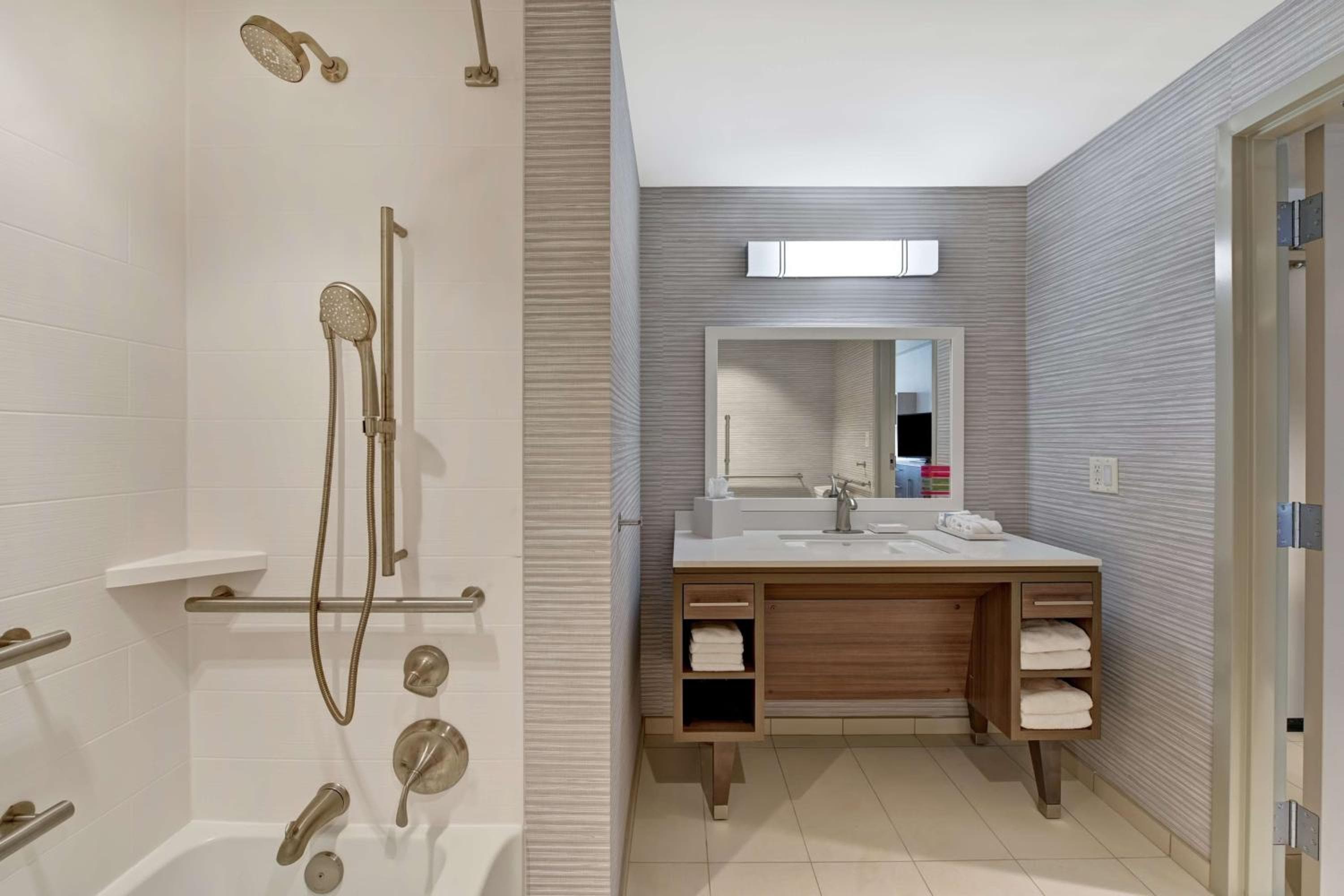 Home2 Suites By Hilton West Palm Beach Airport