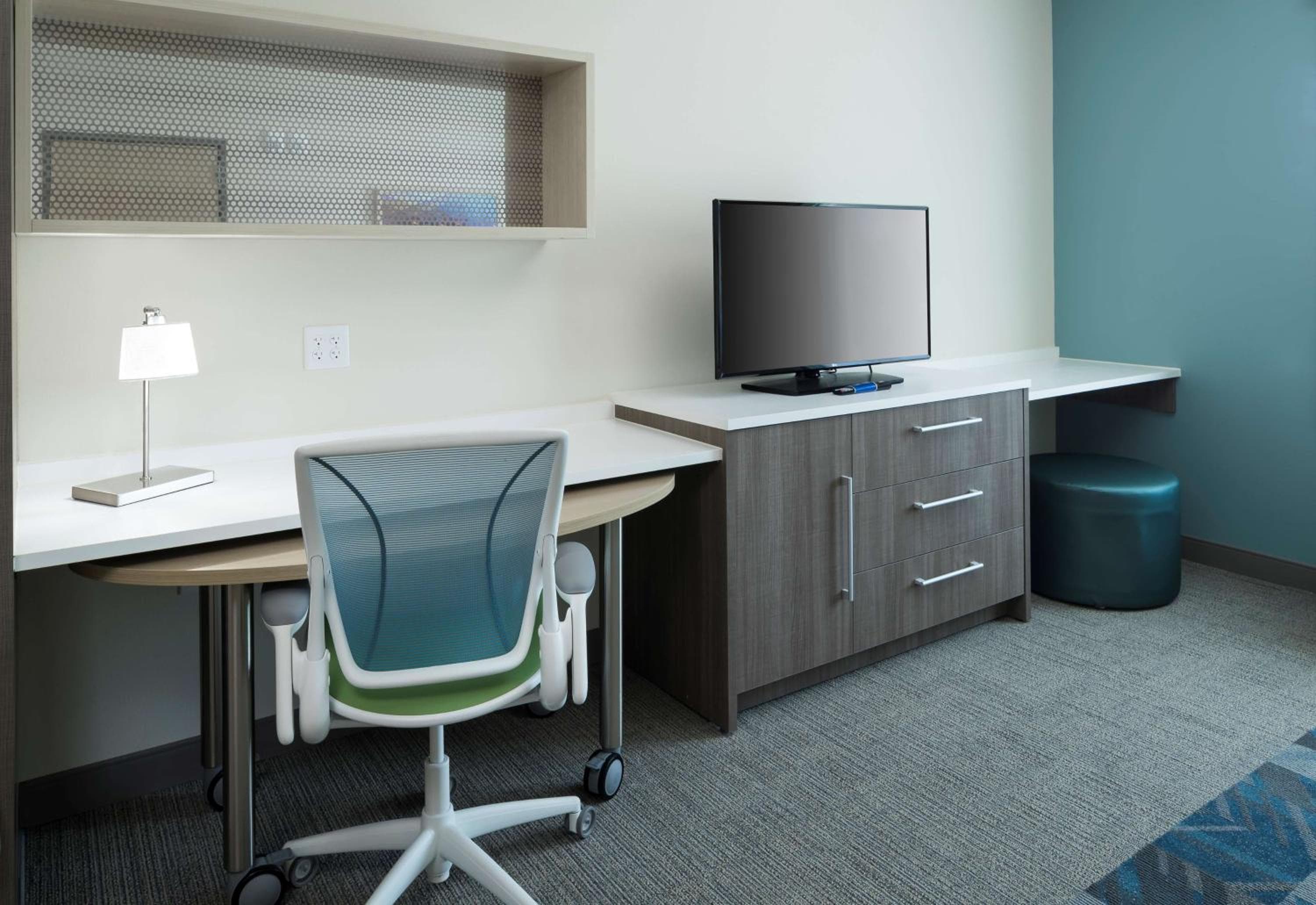 Home2 Suites By Hilton Cape Canaveral Cruise Port
