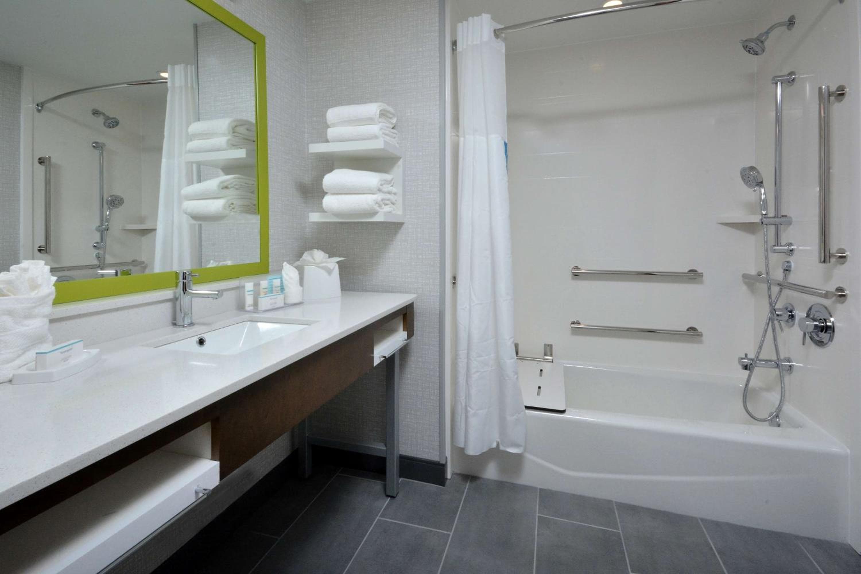 Hampton Inn & Suites Charlotte North I 485