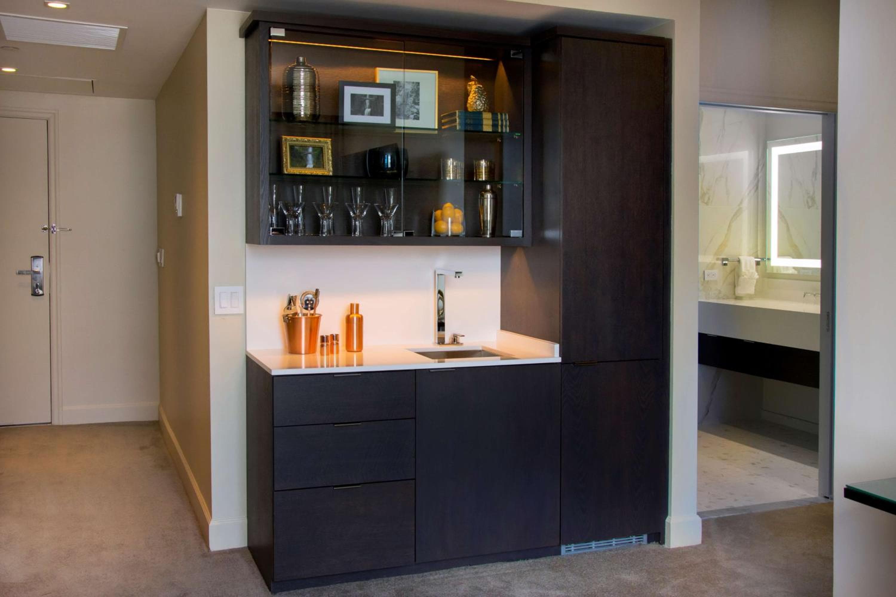 The Benson Portland, Curio Collection by Hilton