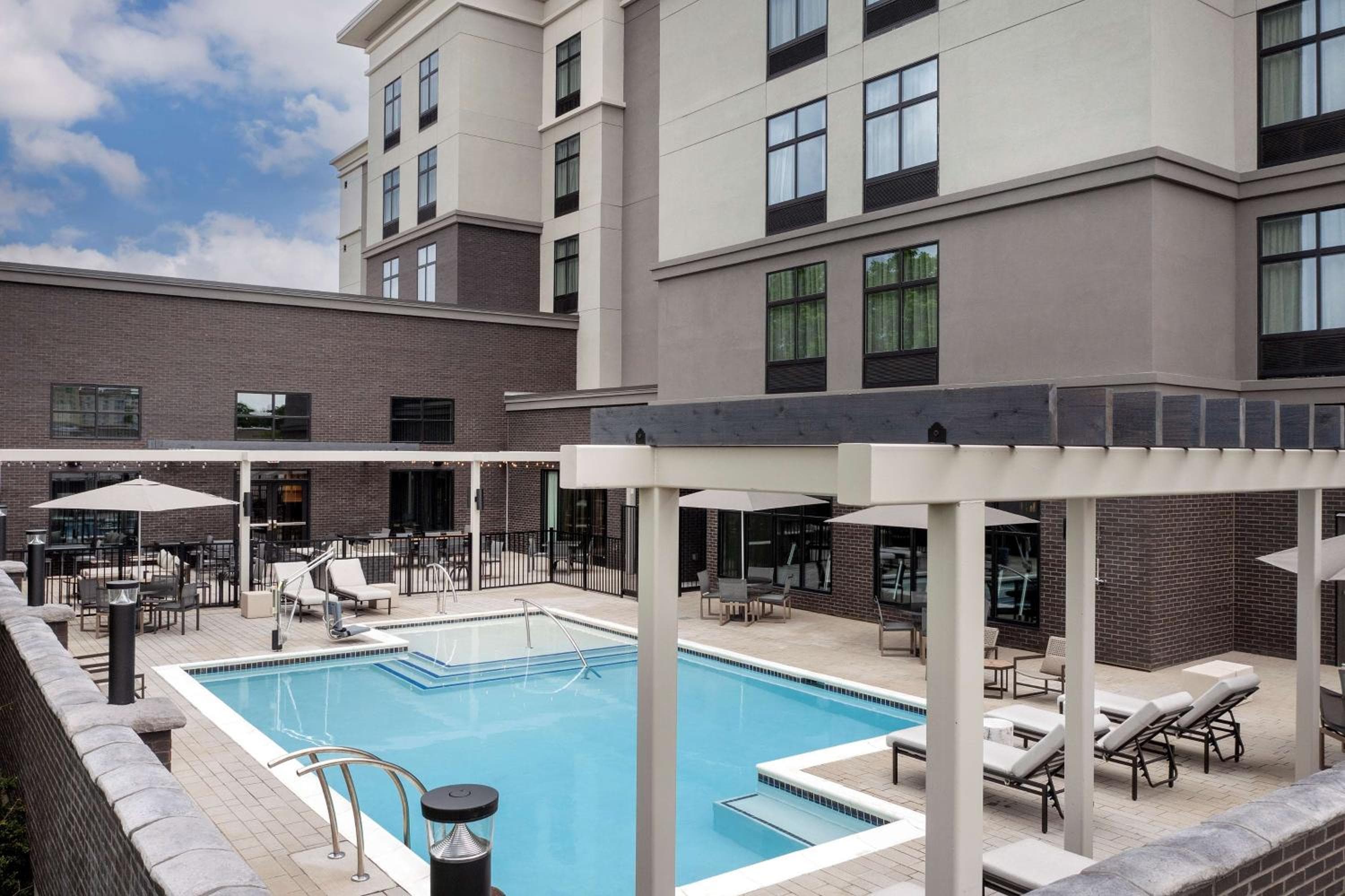 Homewood Suites By Hilton Louisville Airport