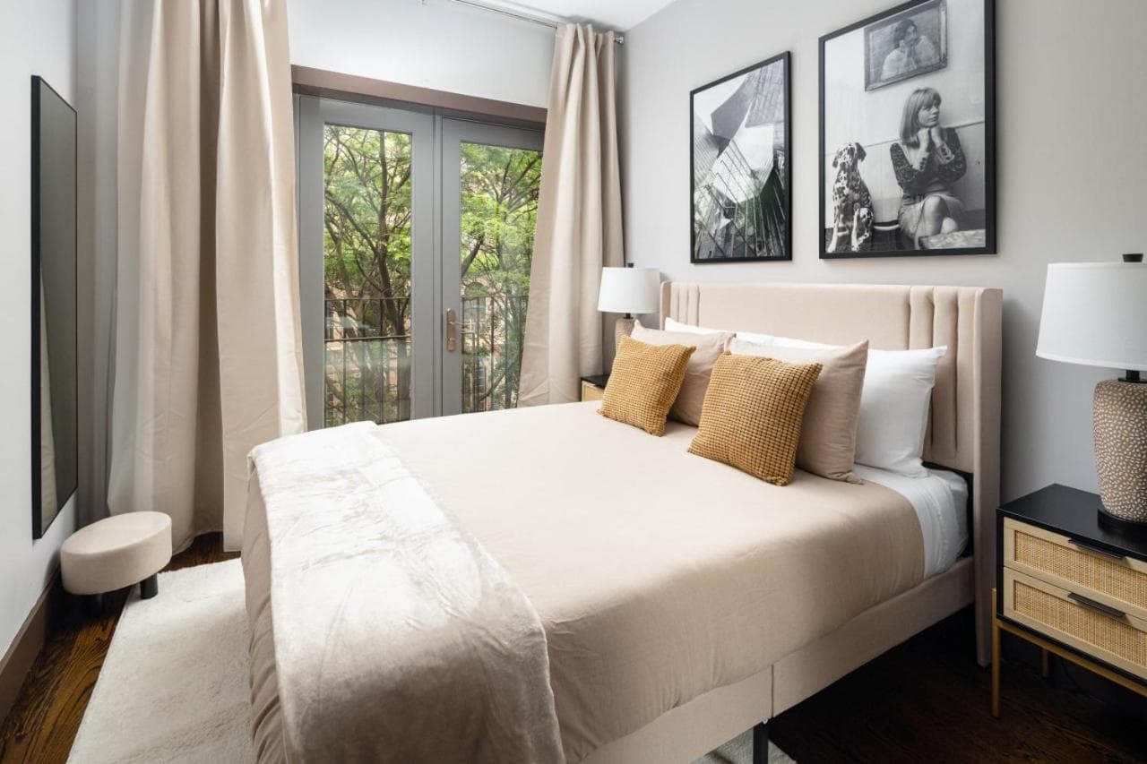 Modern Luxury 3BD and 2BA in the Heart of East Village