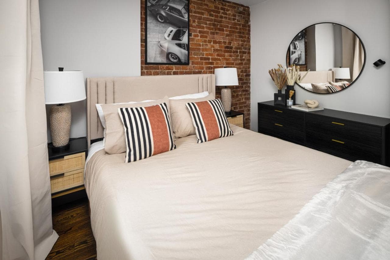 Modern Luxury 3BD and 2BA in the Heart of East Village