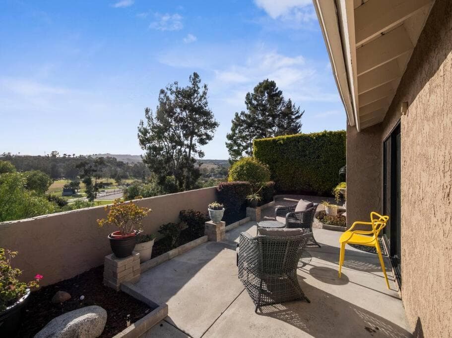 Breathtaking views, close to the ocean and canyon