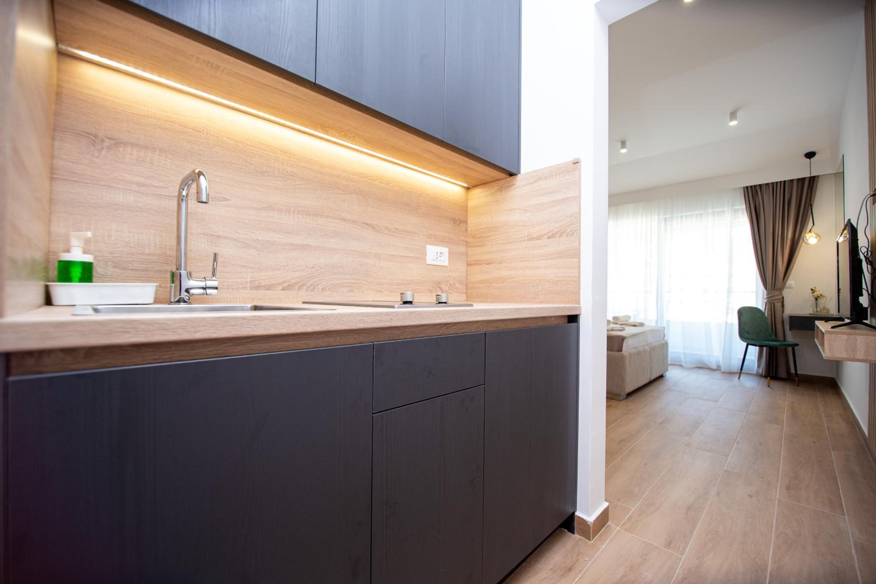 Apartments Sirena - Modern stay with free parking